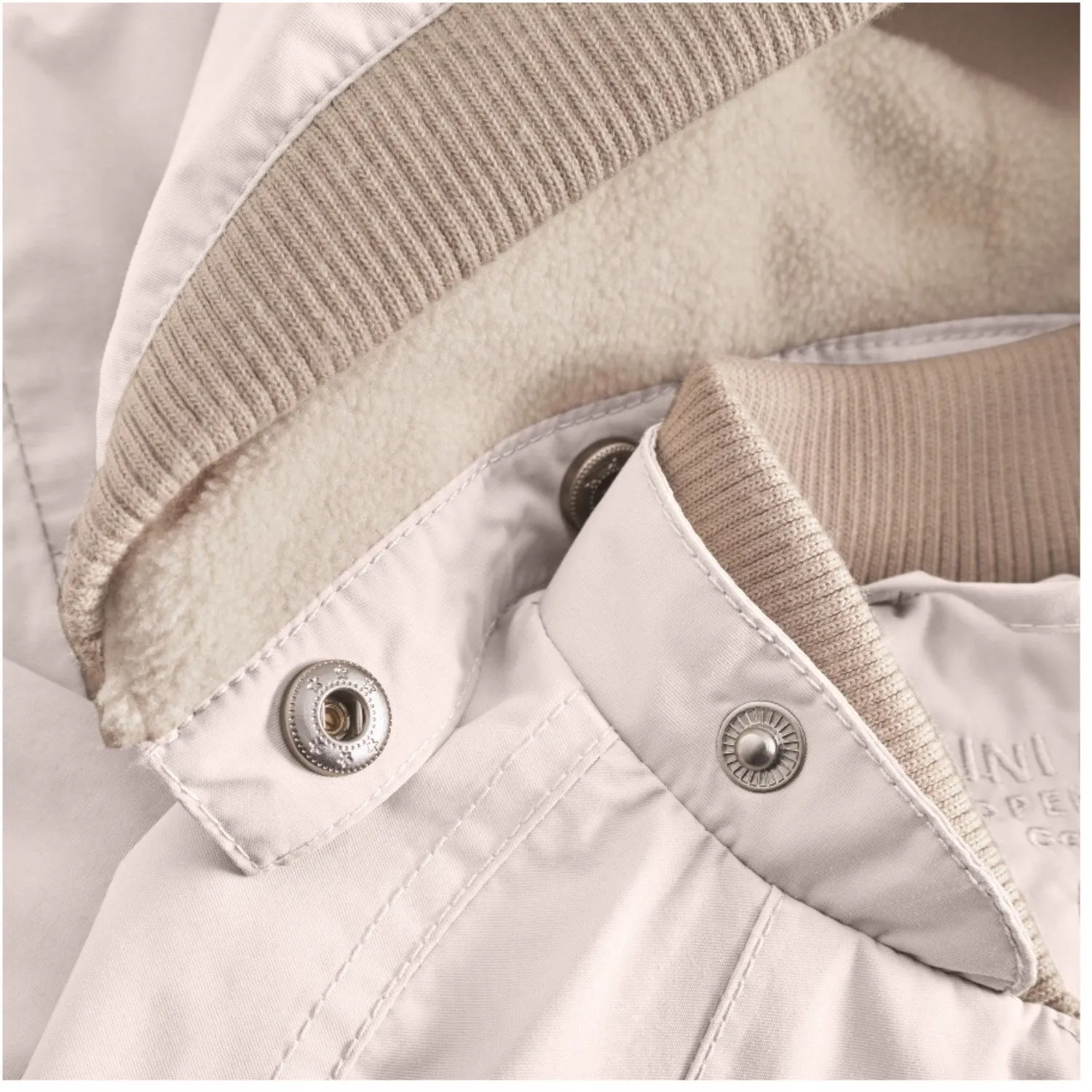 Commodity Mini A ture Silver Peony Wai Fleece Lined Spring Jacket. GRS