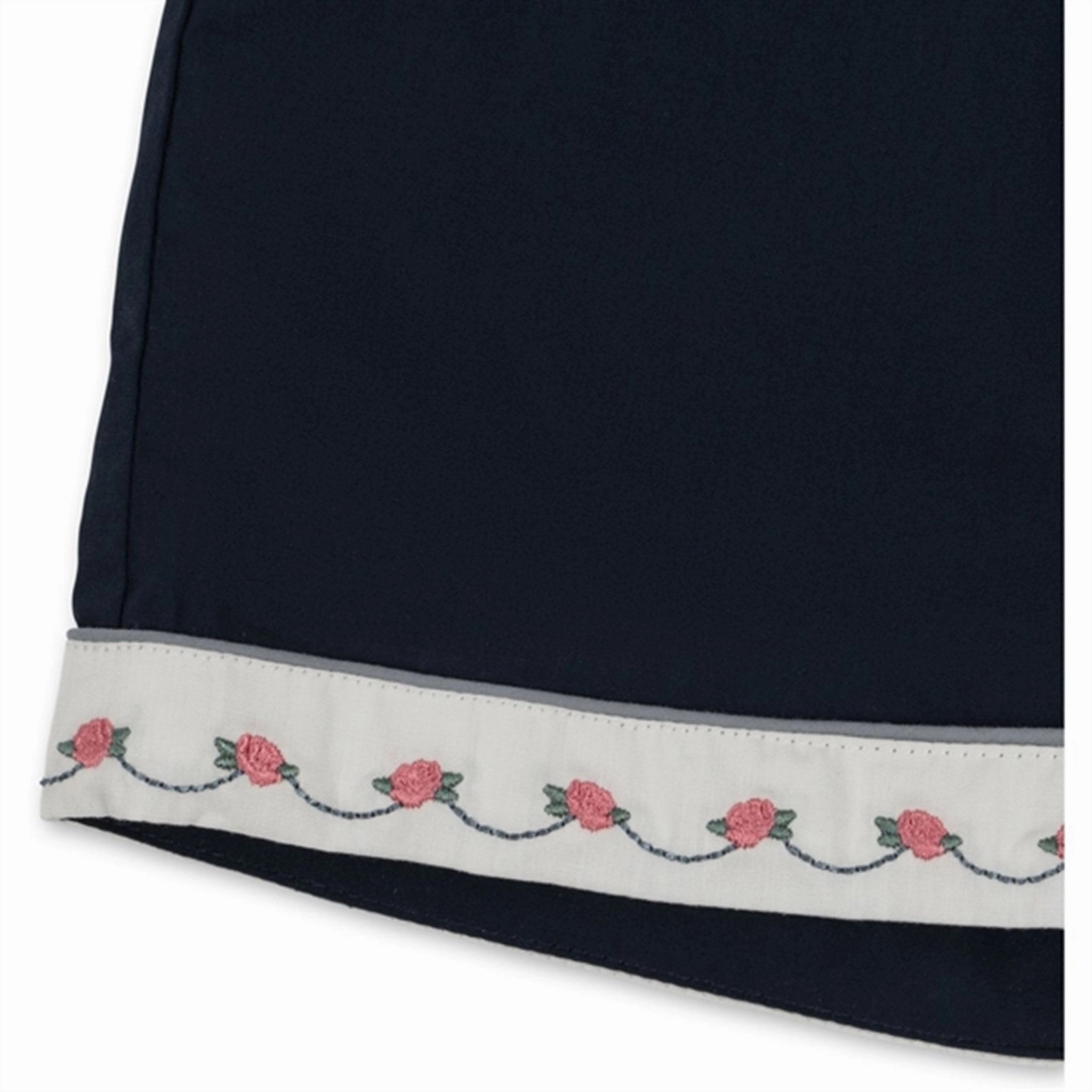 Foldable style sustainable product Konges Sl?jd Total Eclipse Nia Shorts