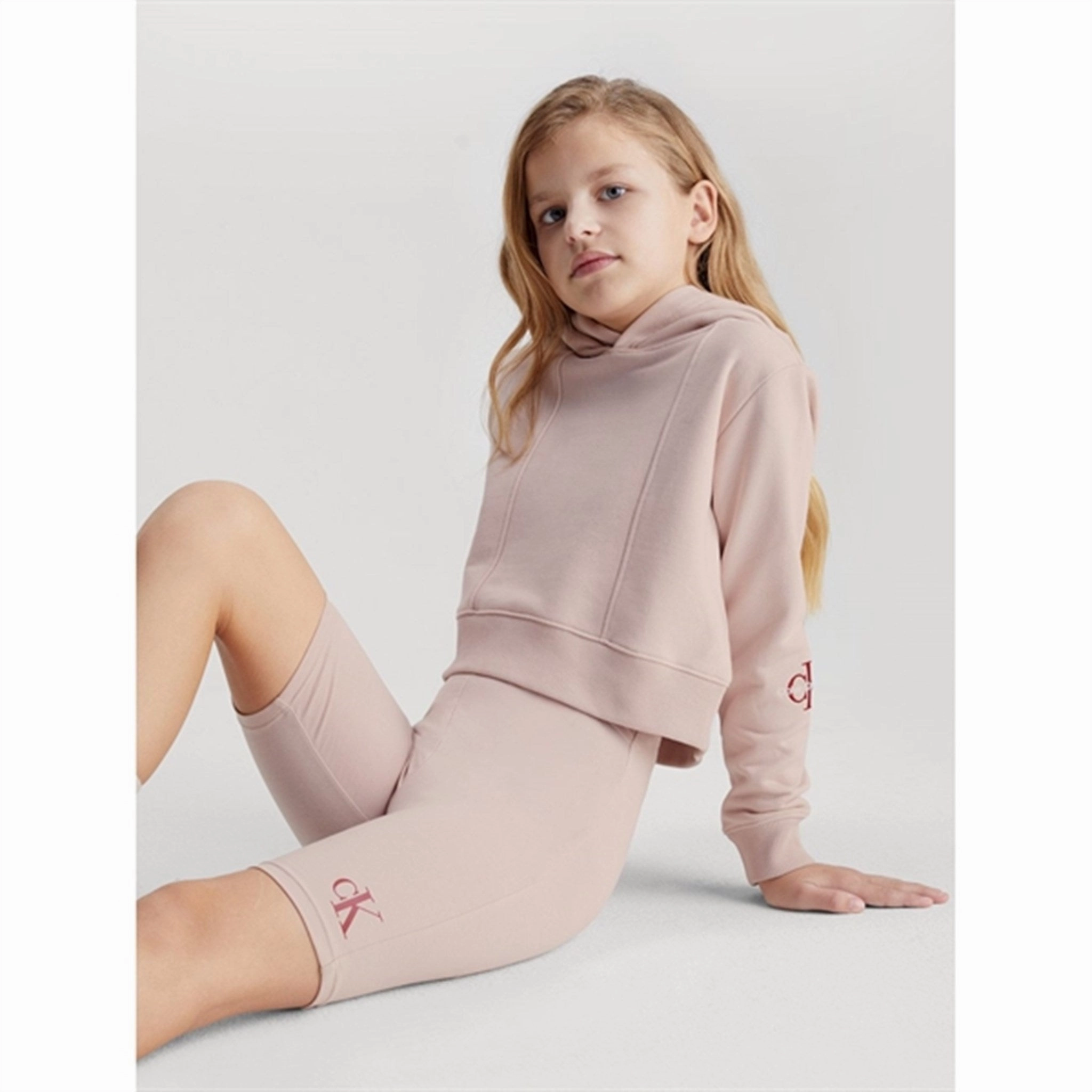 Non Restrictive Fit Calvin Klein CK Logo Cycling Shorts Sepia Rose