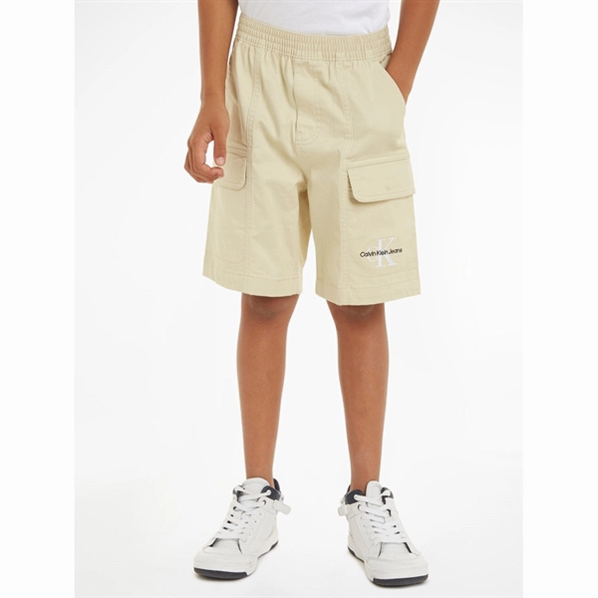 Calvin Klein Sateen Cargo Shorts Green Haze Breathable mesh