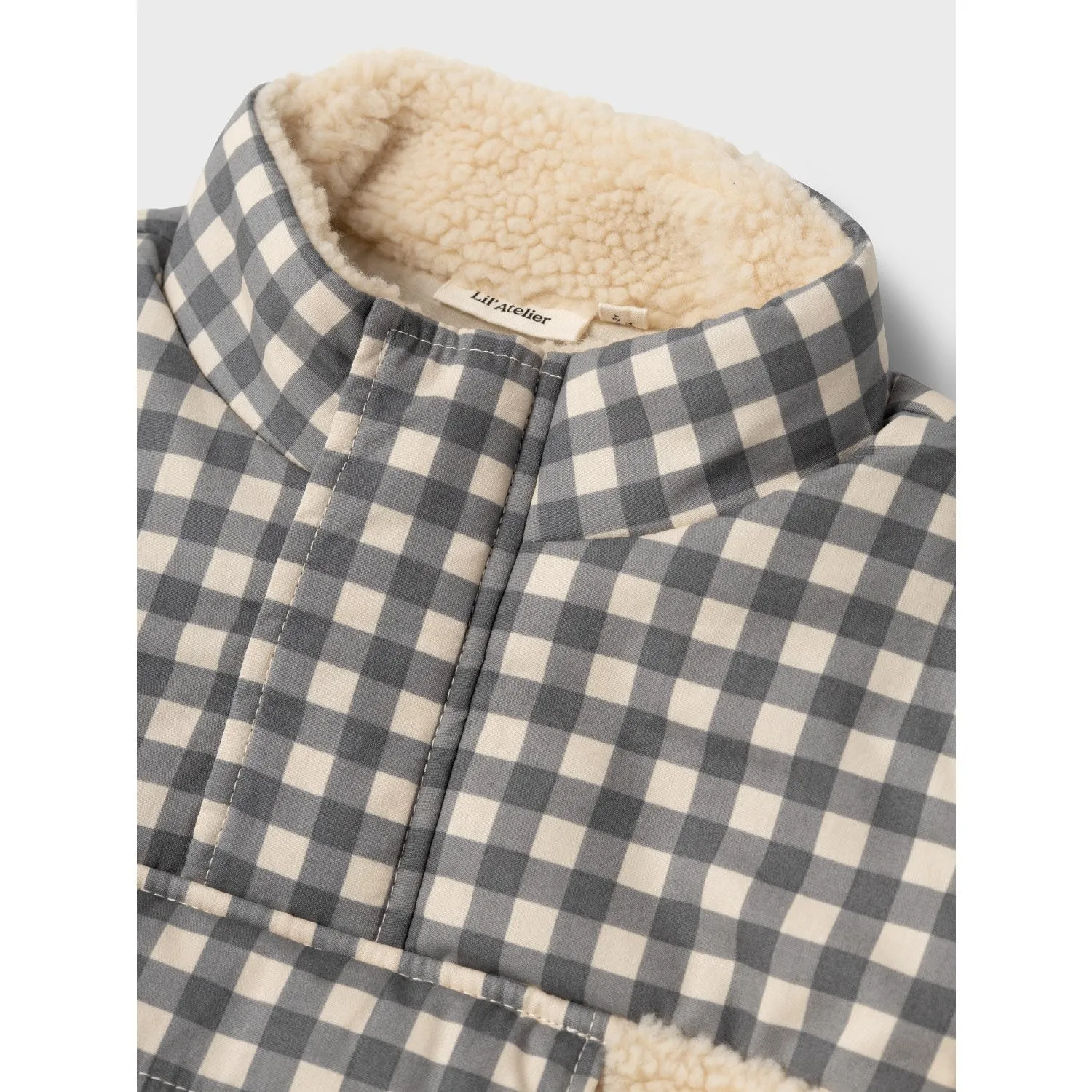 Minimal Look Lil'Atelier Sandshell Naolin Loose Jacket