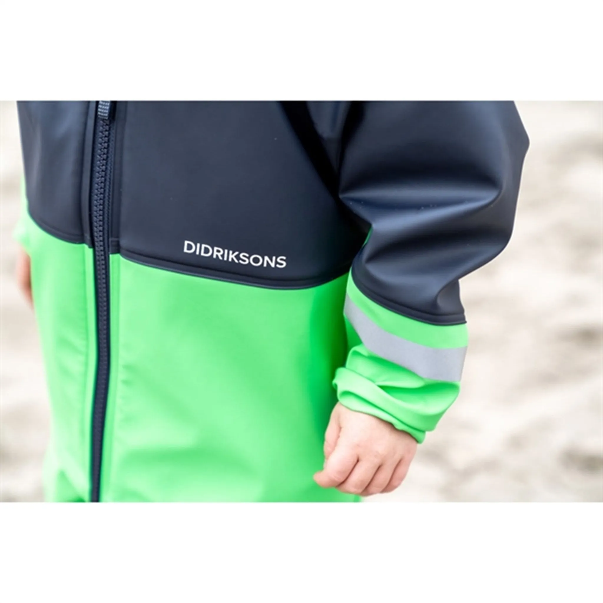 Weekend Escape Travel Comfort Gear Didriksons Navy Waterman Kids Rainwear