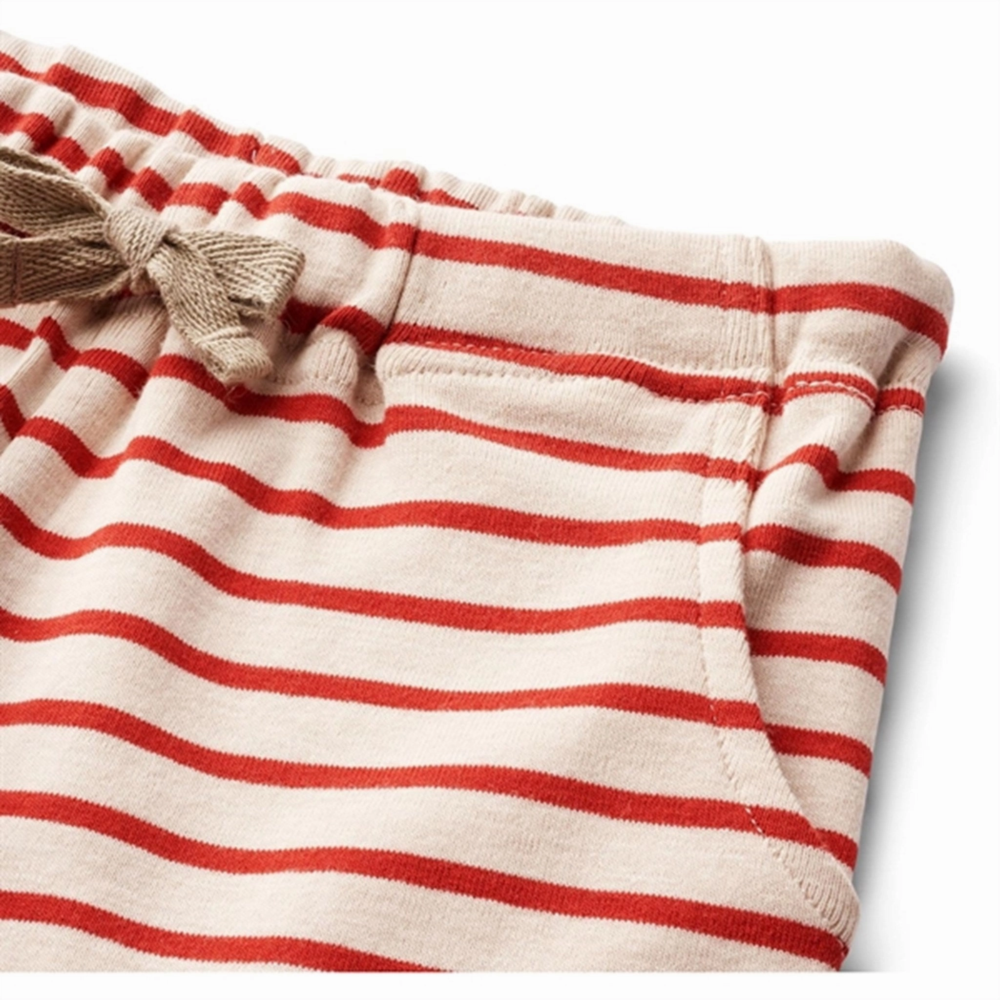 retail industry Temperature Regulating Blend Wheat Red Stripe Jersey Shorts Kalle