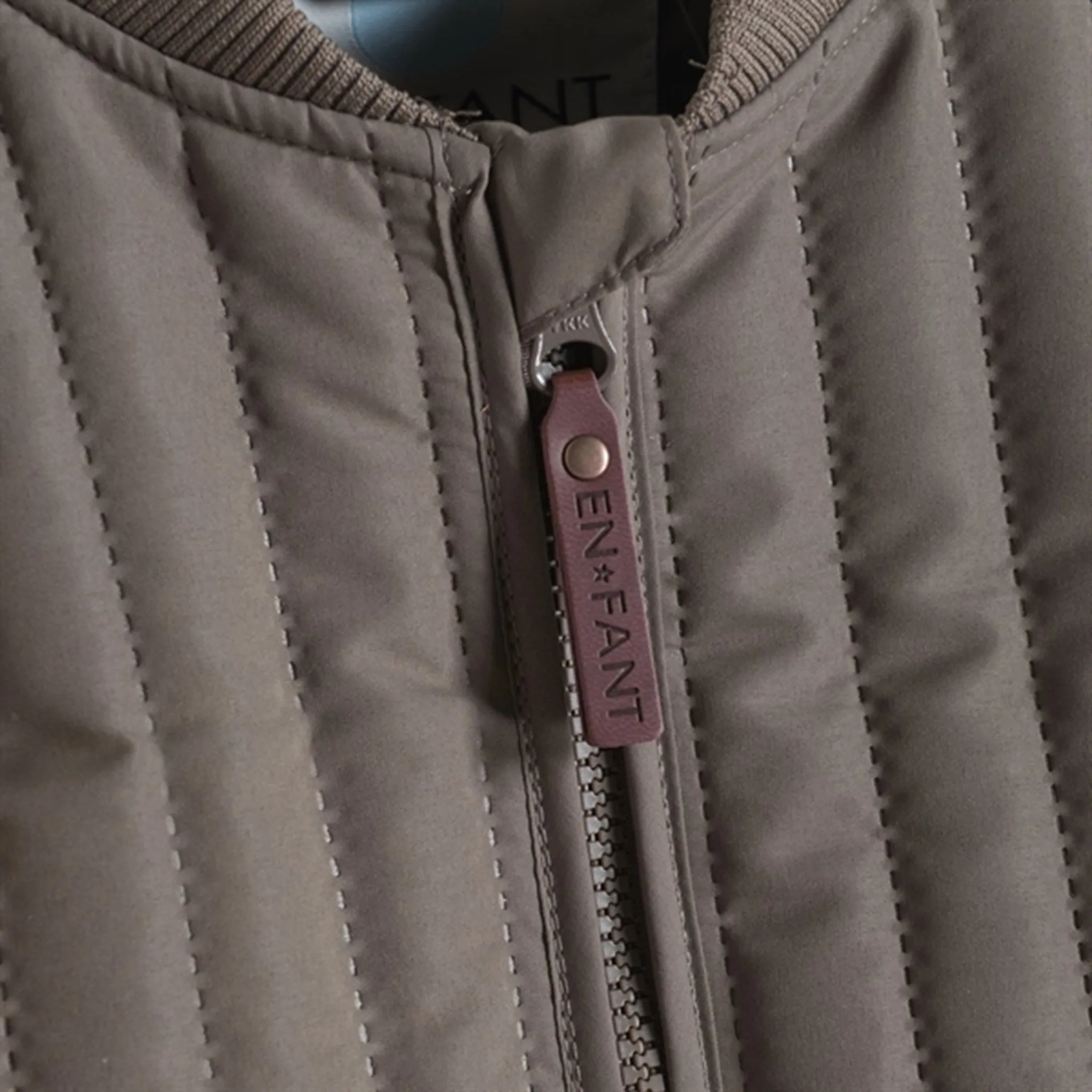 En Fant Thermo Set Solid Chocolate Chip Floral-Pattern