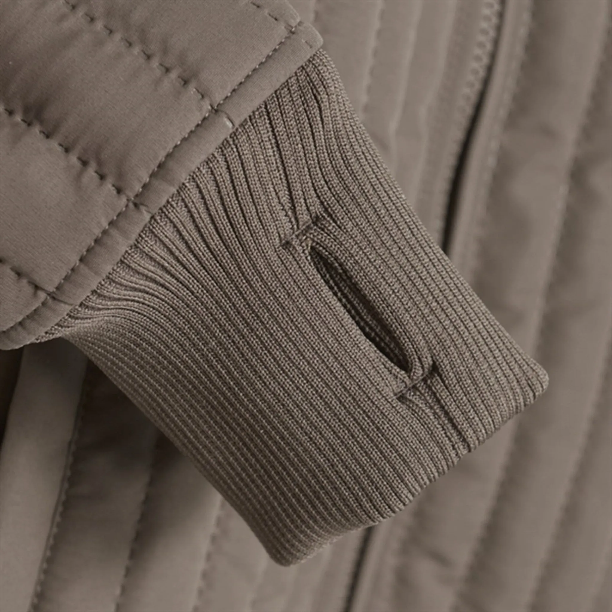 Silk-Blend En Fant Thermo Set Solid Chocolate Chip