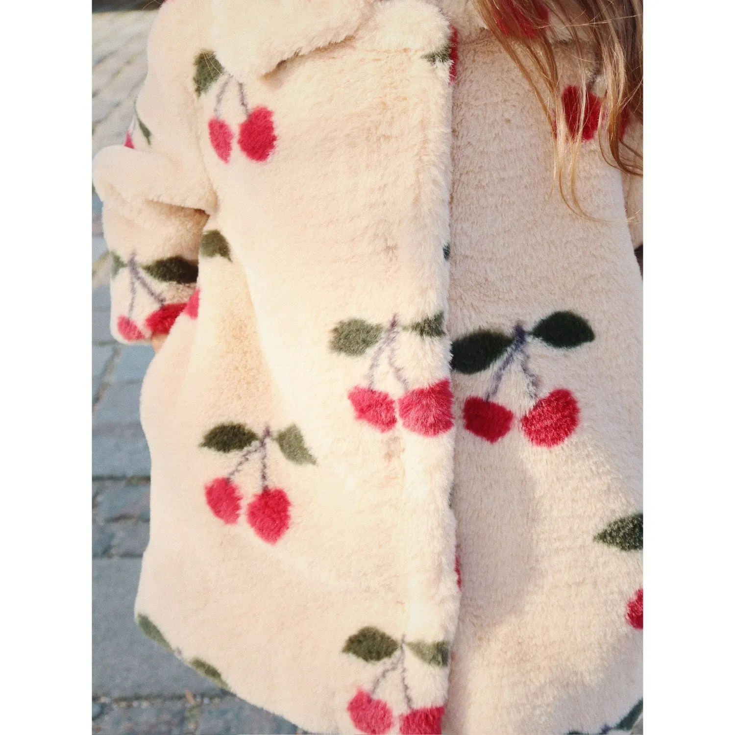 Ergonomic Tailoring Customizable Fit Konges Sl?jd Ma Grande Cerise Fuzzie Coat Grs