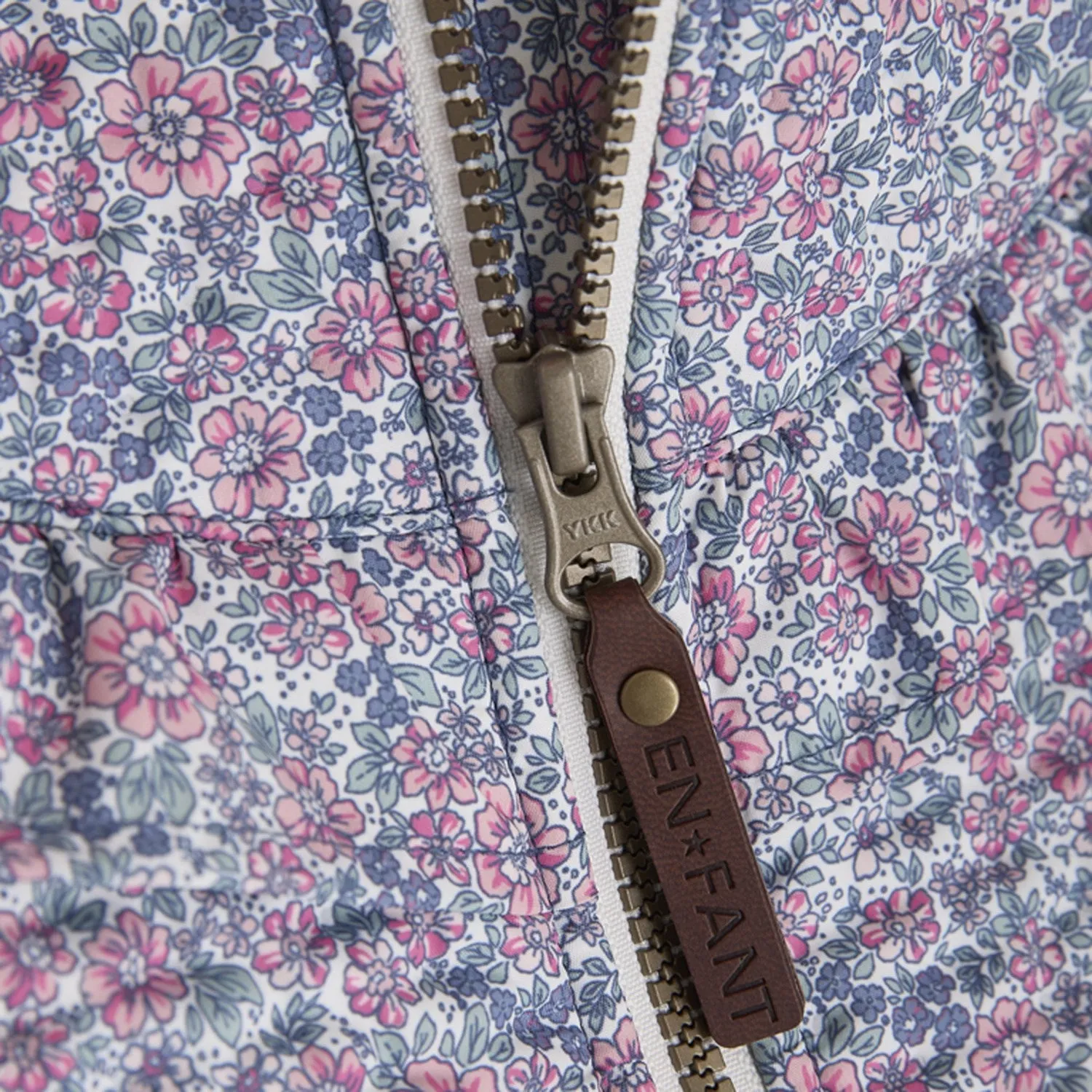 En Fant Egret Thermal Set W. Frills, AOP Quilted-Texture Raglan-Sleeve