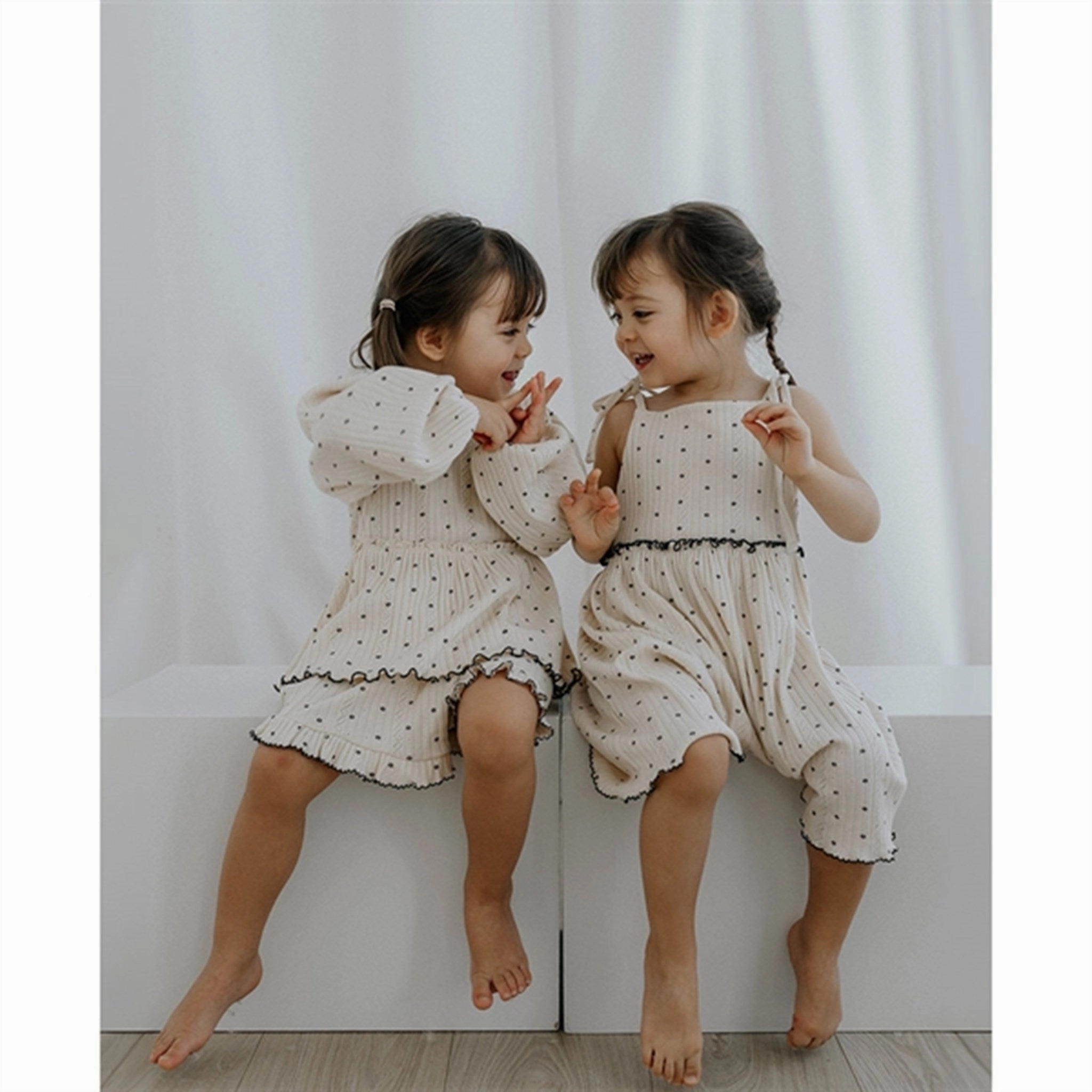 Fliink Sandshell Aop Olivia Shorts Cross Ventilation Channels Breathable Side Vents