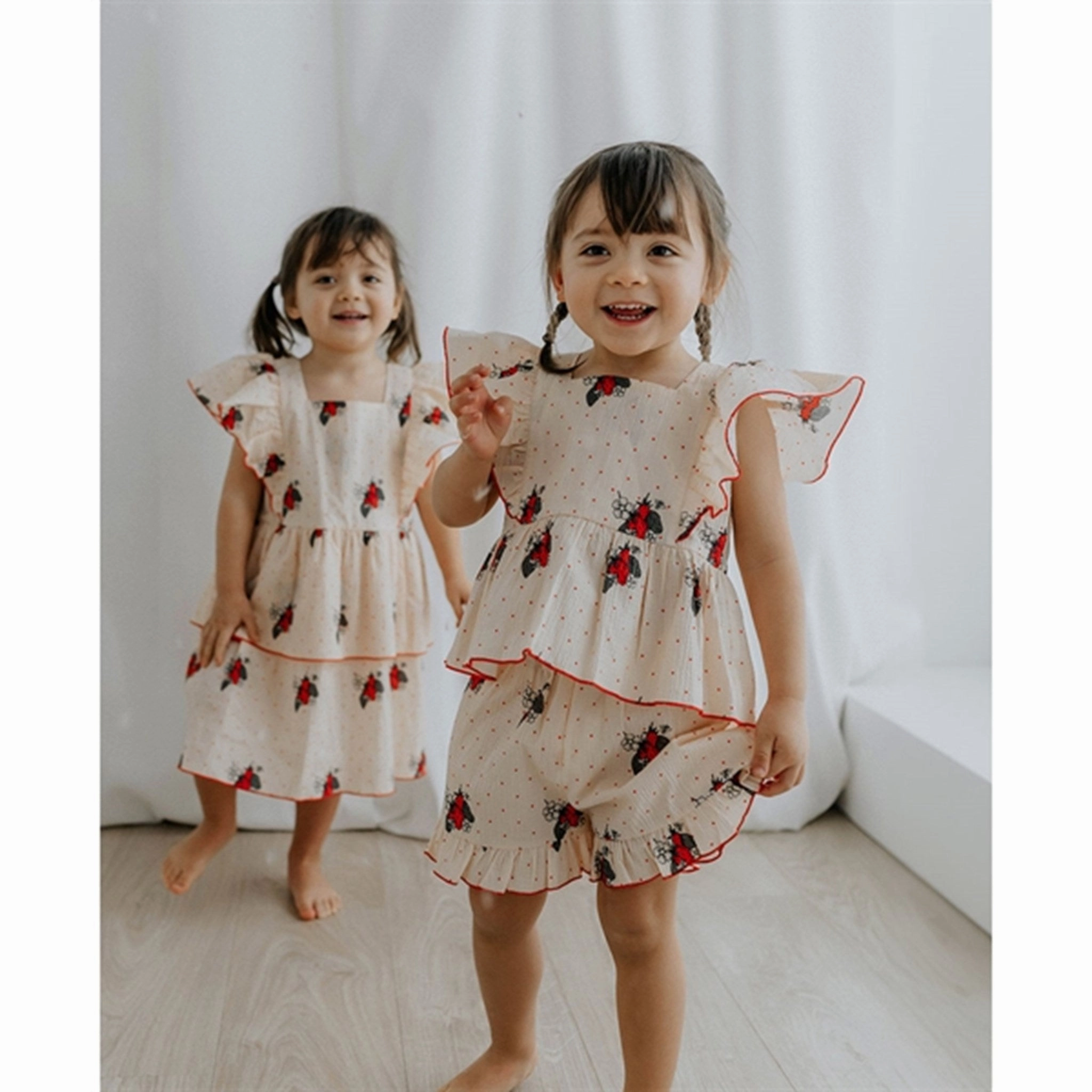 Fliink Sandshell Dot Aop Summerbuzz Shorts Durable Weave Neutral Tones