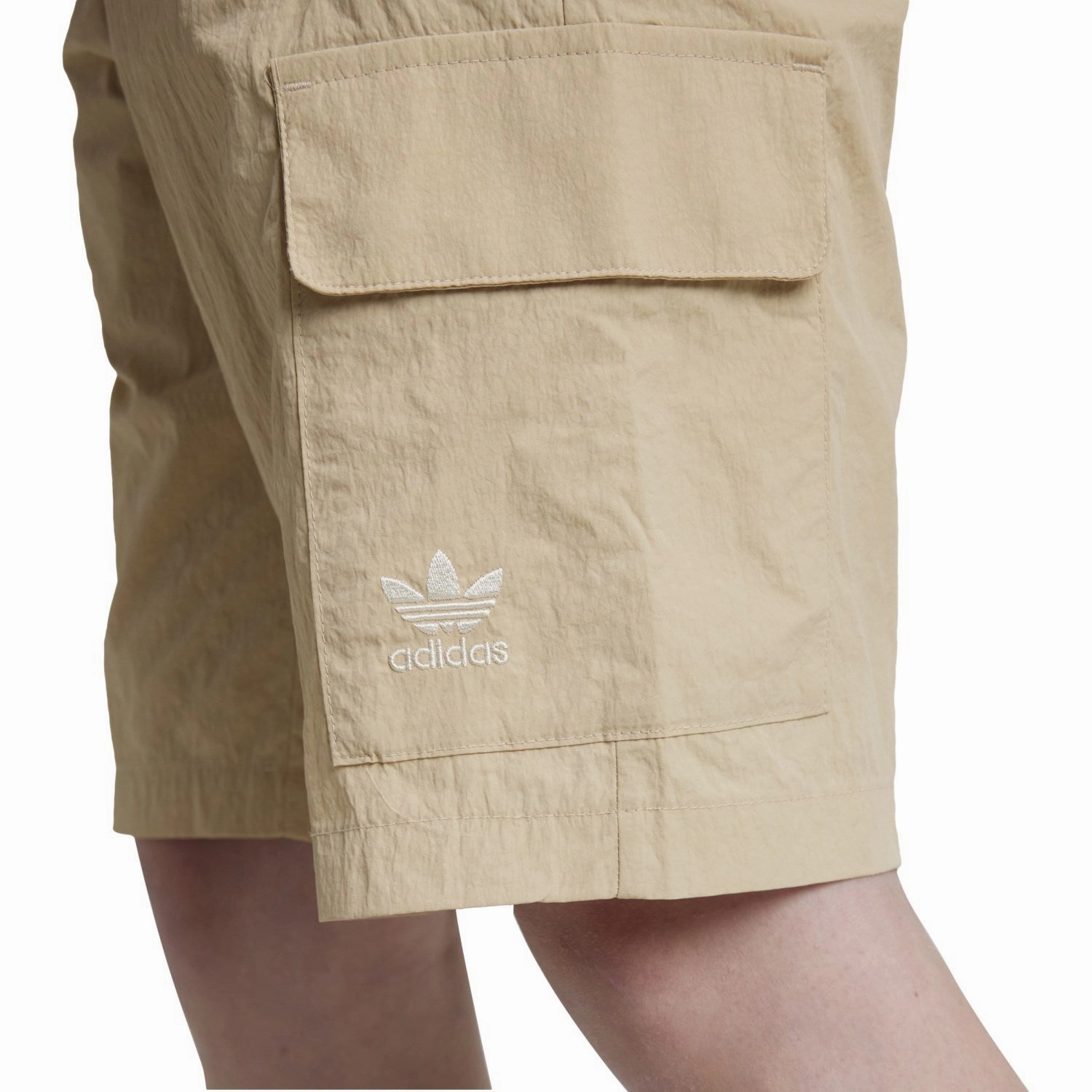 adidas Originals Magic Beige Cargo Shorts Fitness Enthusiast music event look