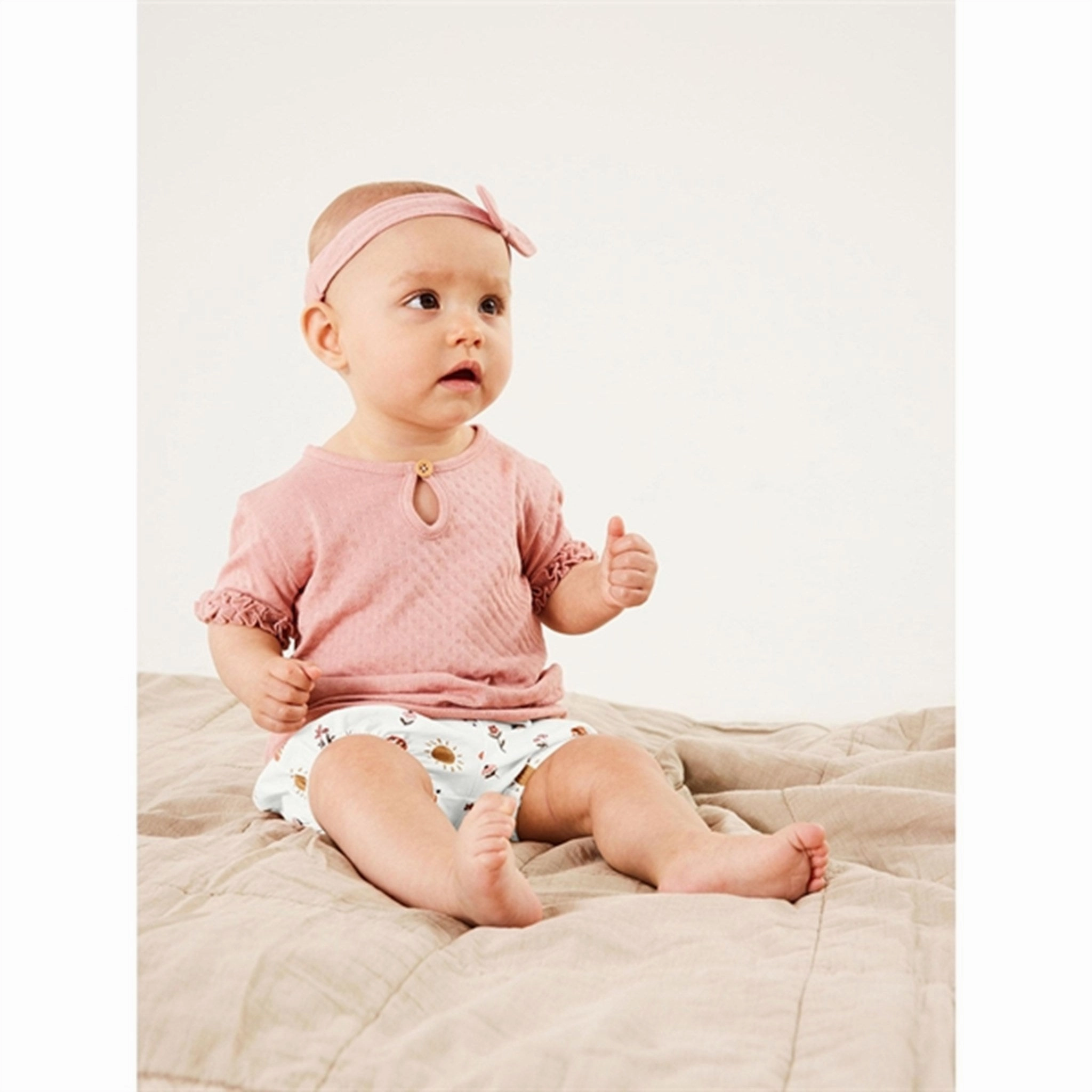 Name it Bright White Hania Shorts Odor Resistant Treatment Anti Slip Grip Technology