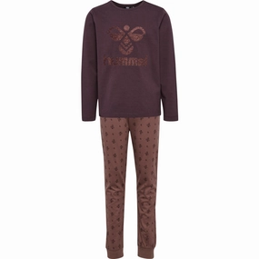 Drop Shoulder Construction Non Restrictive Waistband Hummel Raisin Carolina Night Suit