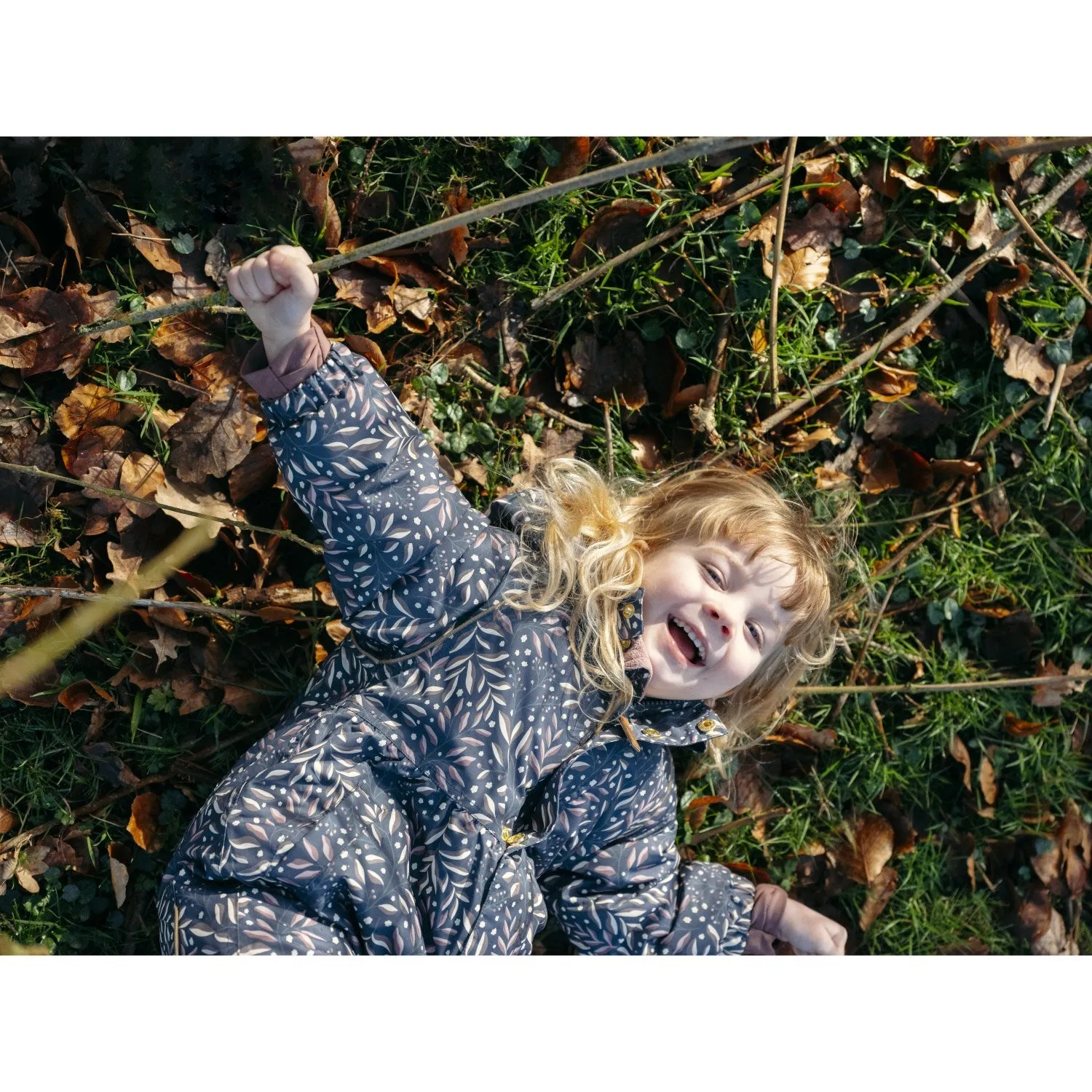 Hust & Claire Ombre Blue Otine Snowsuit Hand-Wash Artisanal-Detail