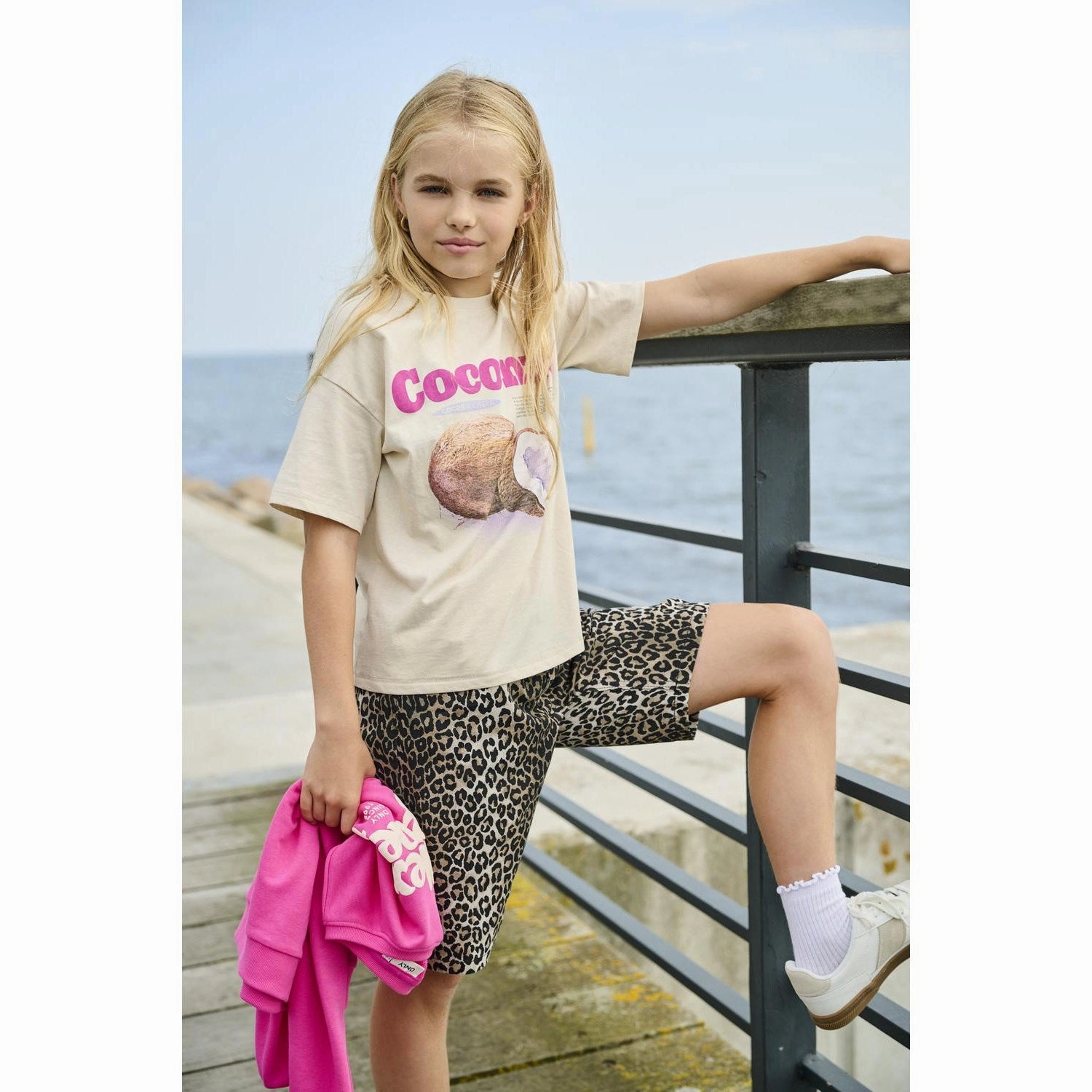 Ergonomic Contour Shape kids ONLY Black Leo Sandra Printed Shorts