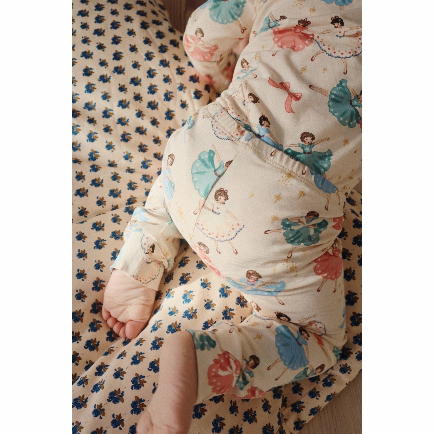 Evening Fit Smooth Drape Konges Sl?jd Bow Ballerina Basic Bodysuit Ls/Pants Set Gots