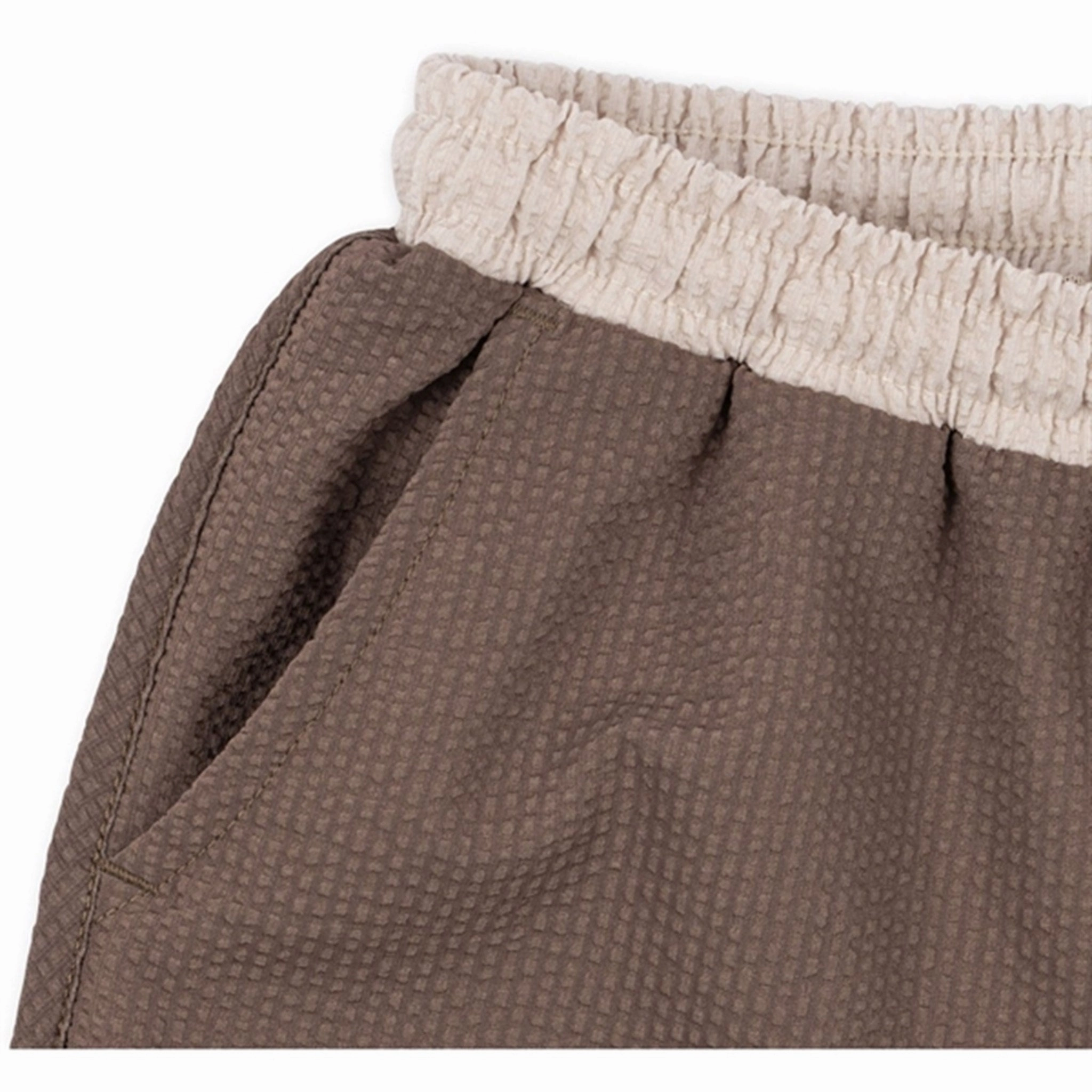 Nautical Inspiration Taped Necklines Konges Sl?jd Seer Asnou Swim Shorts Pinel Grove/Shitake/French Oak