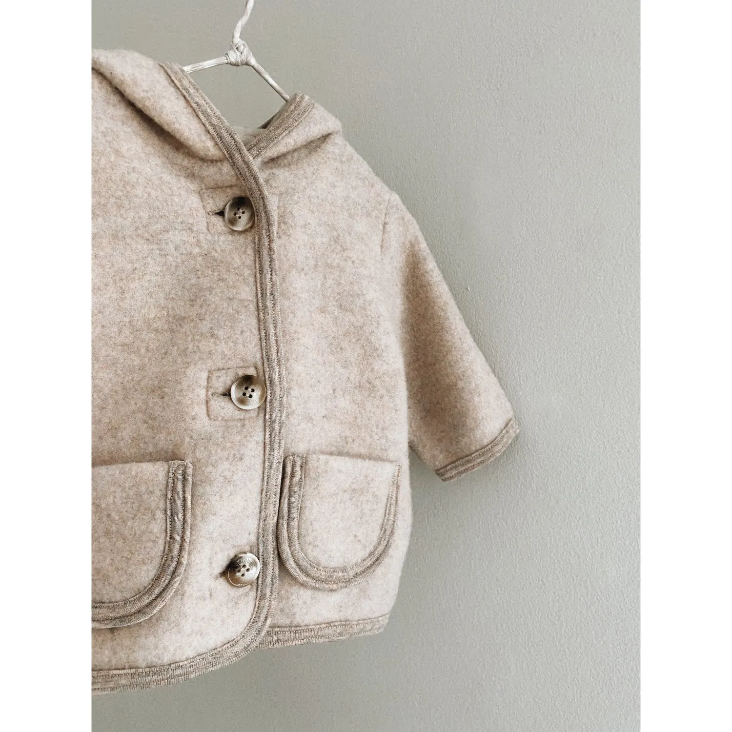 Lalaby Oat Babar Jacket Signal Charm