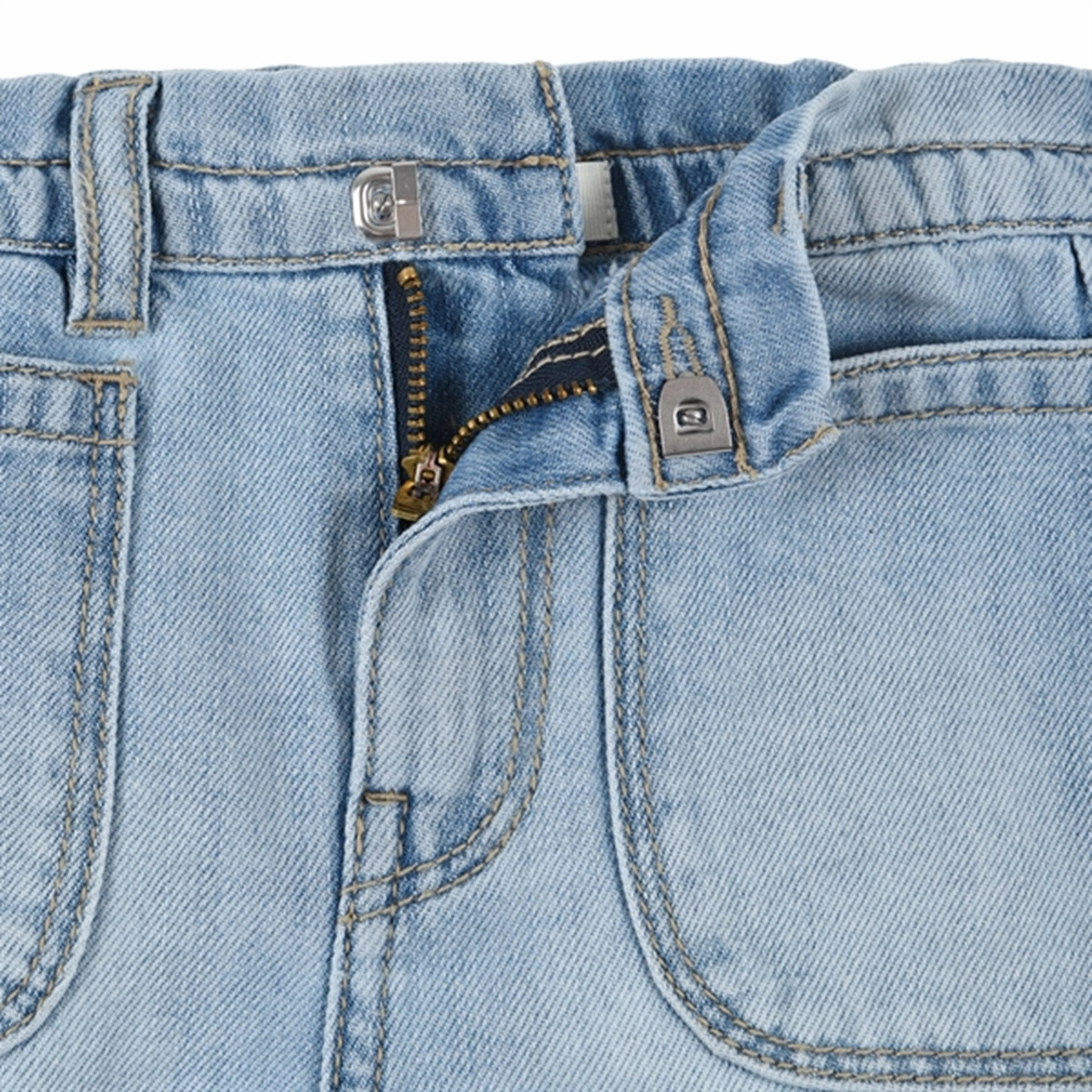 Minimal Fit Levi's Paper Bag Pocketed Shorts Blue