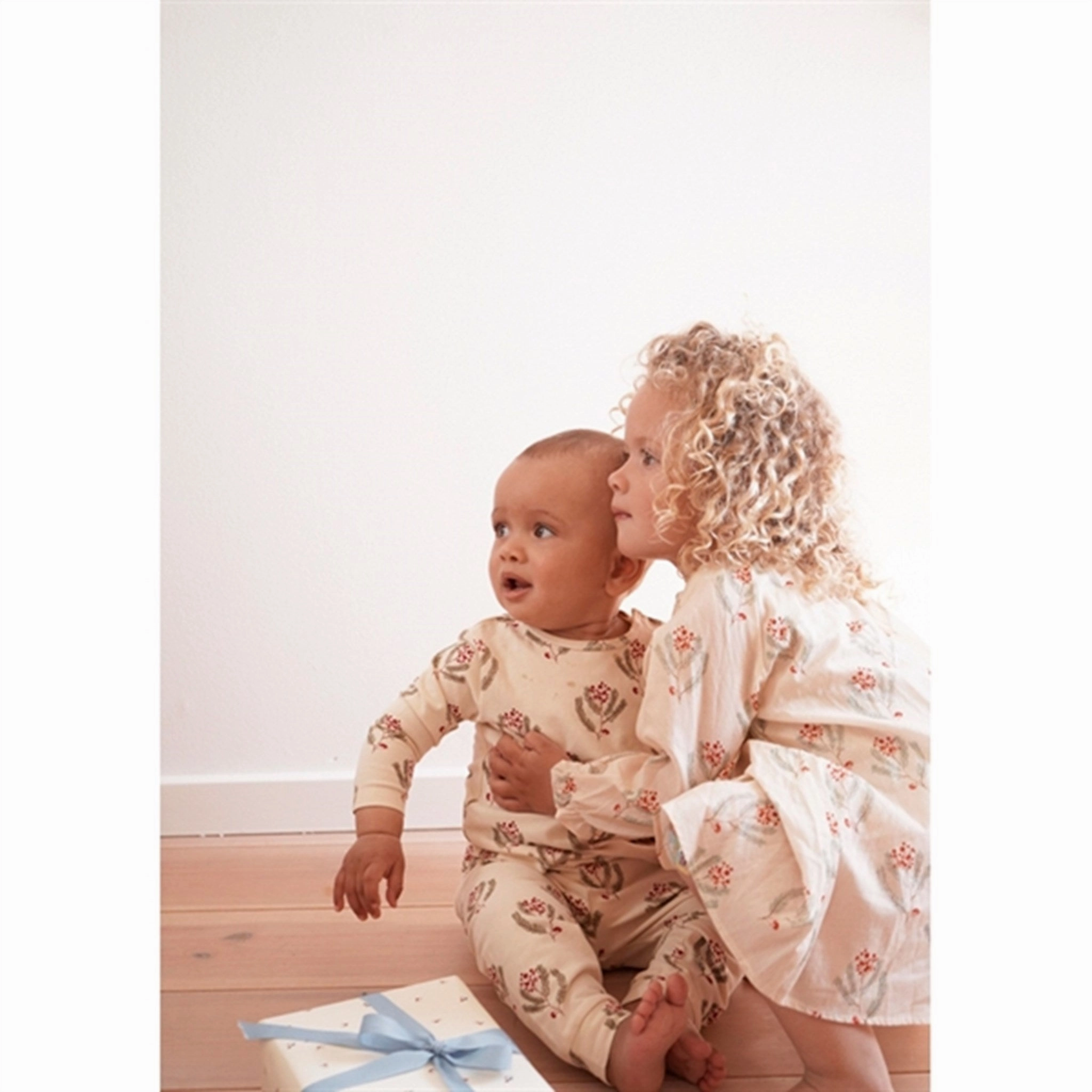 Soft Surface Konges Sl?jd Christmas Newborn Set Christmas Vintage Flower