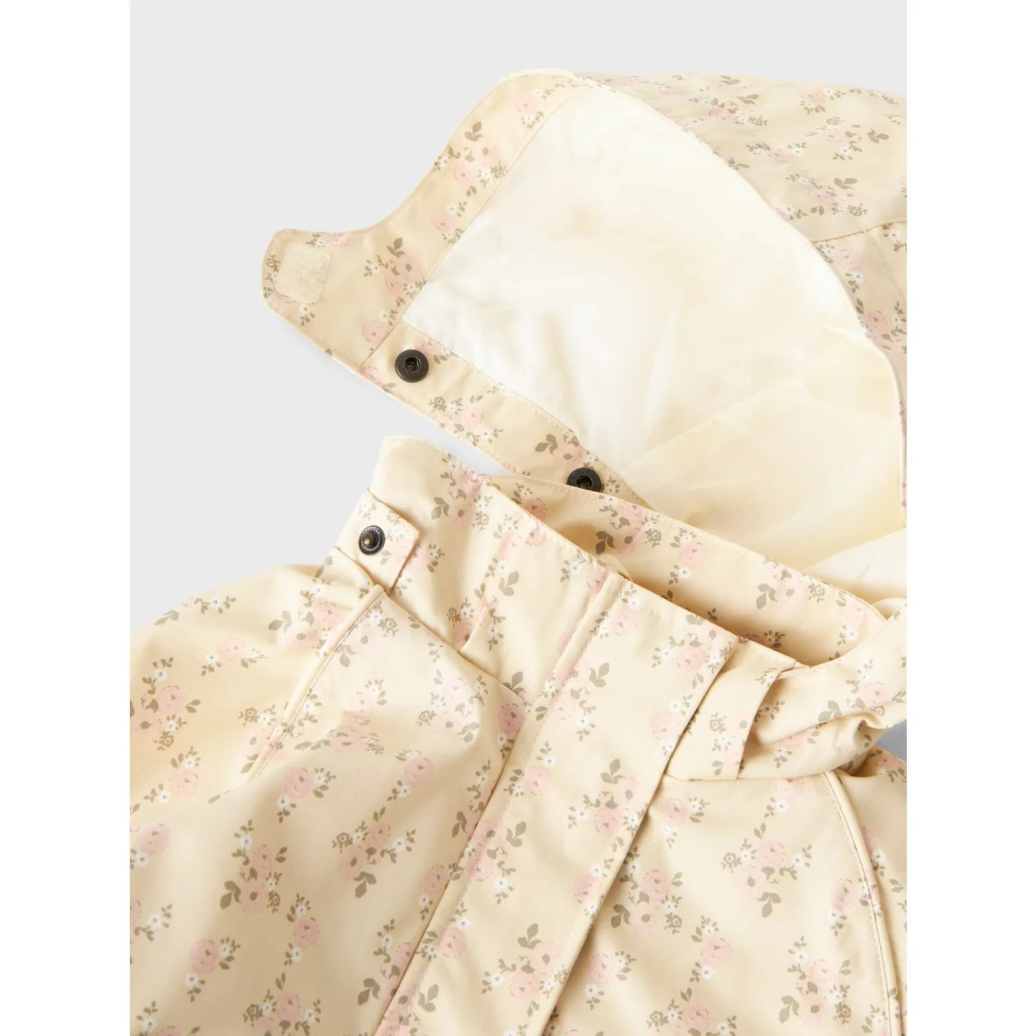 Lil'Atelier Bleached Sand Gerda Long Jacket AOP Fo fireplace