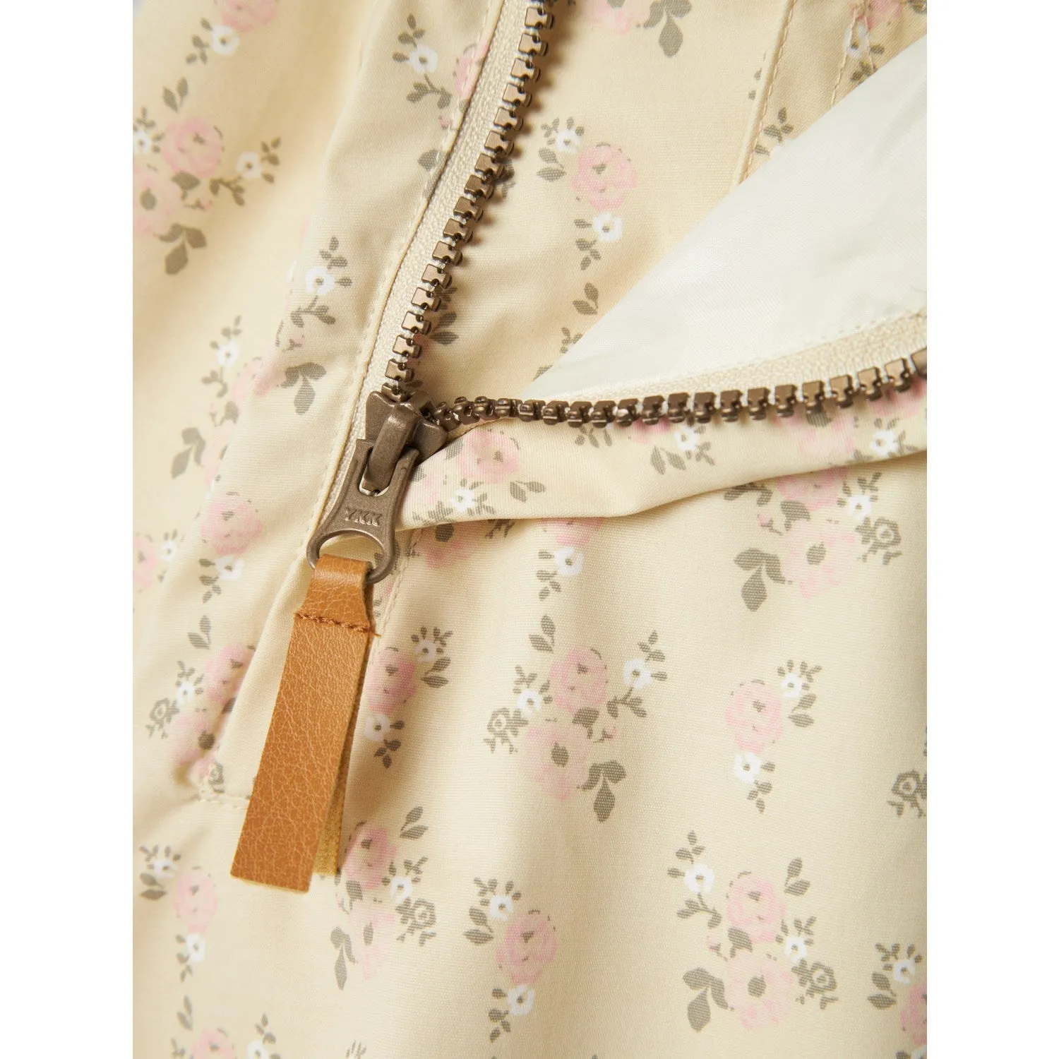 Weekend Comfort Lil'Atelier Bleached Sand Gerda Loose Jacket AOP Fo