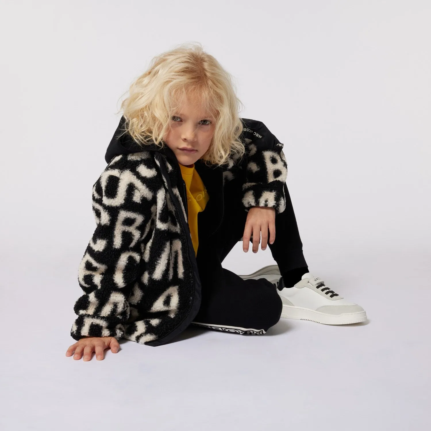 Marc Jacobs Black Cardigan NoiseReduced Closure System Cozy Jacket