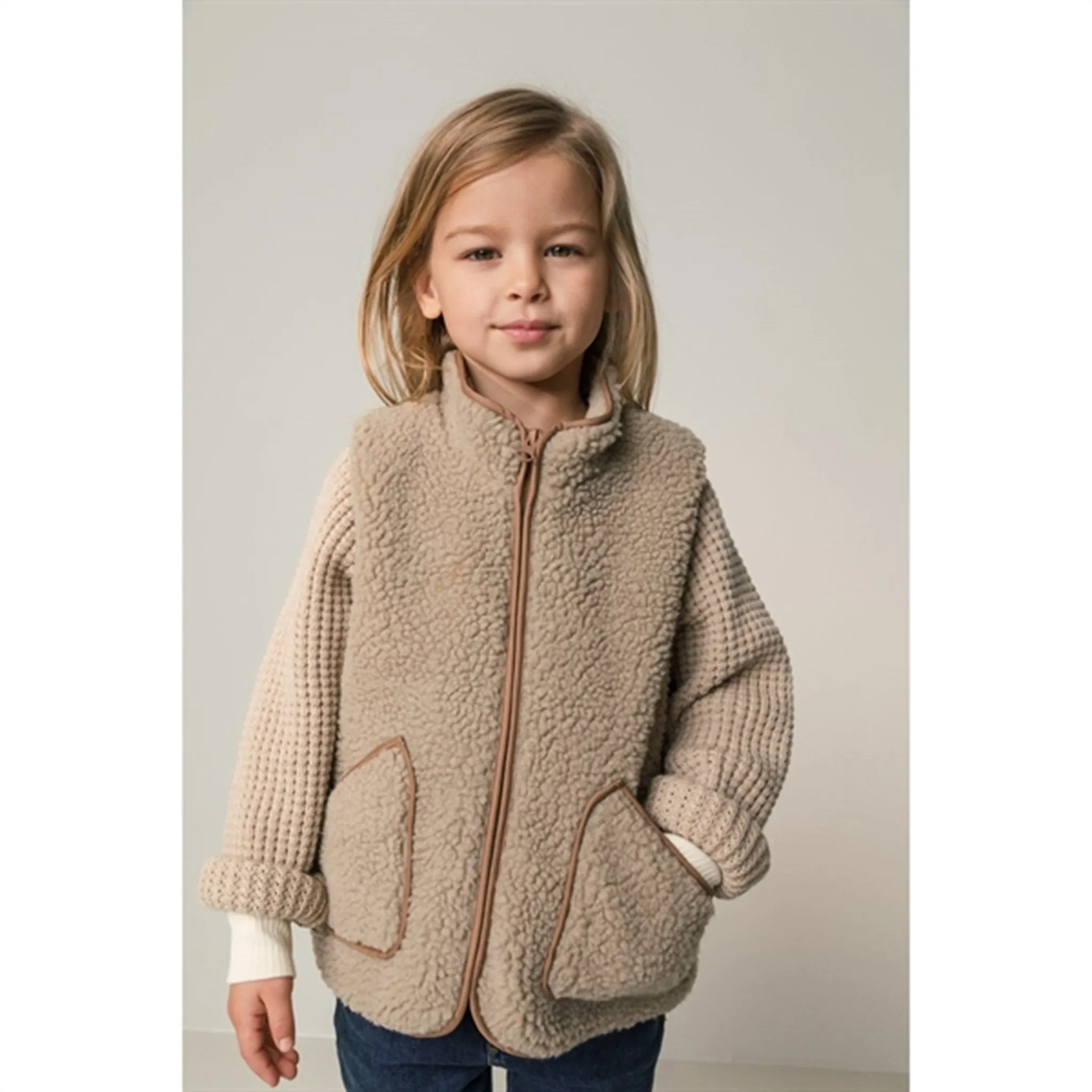 Soft Outfit Winter Essential MarMar Joby Teddybear Fleece Vest Sandstone