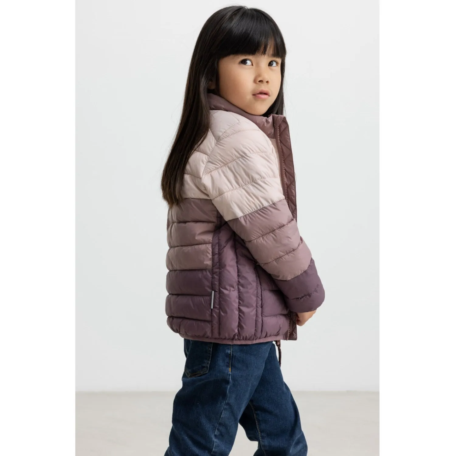 Celebrity-Inspired Lace-Sleeve MarMar Vegan Puffer Plum Shadow Block Owe Jacket