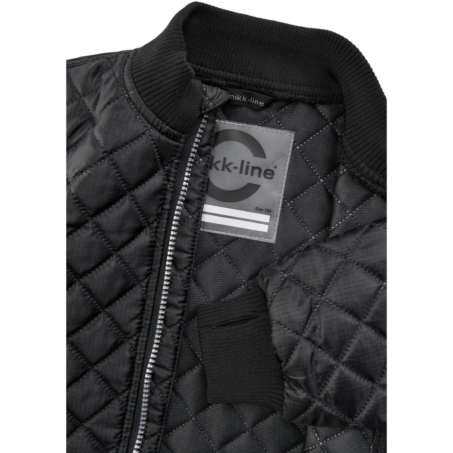 Mix-And-Match Color-Blocked Mikk-Line Black Thermal Set