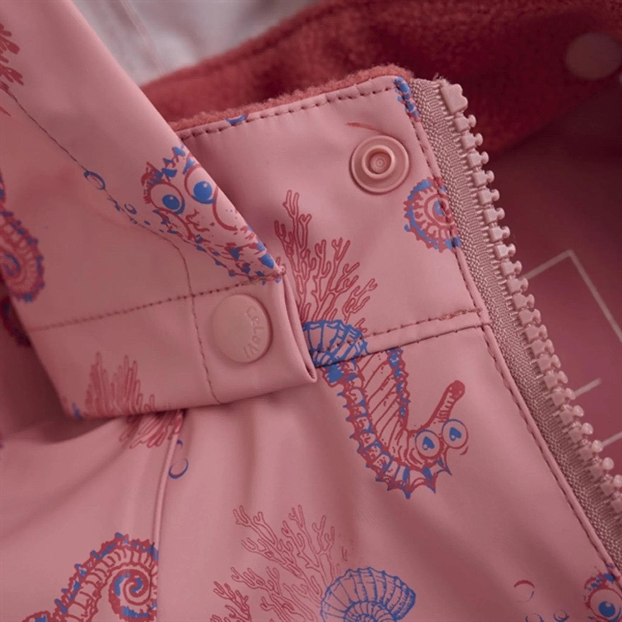 CeLaVi Rain Set Aop Slate Rose Durable Design