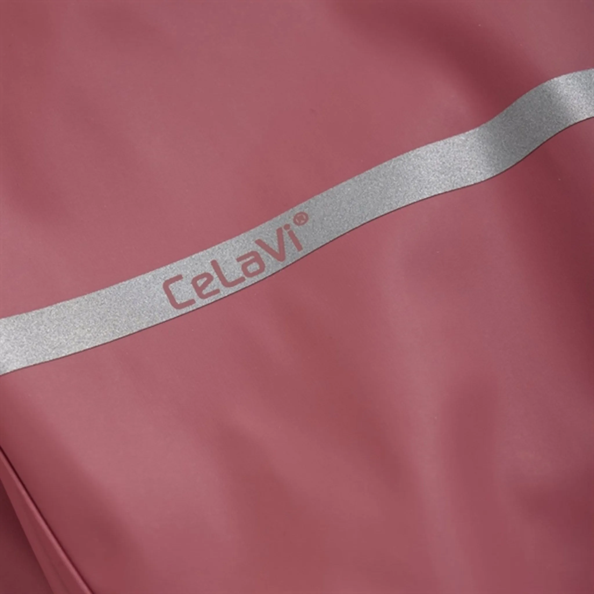 CeLaVi Rain Set Aop Slate Rose Street Ready Snap Hood