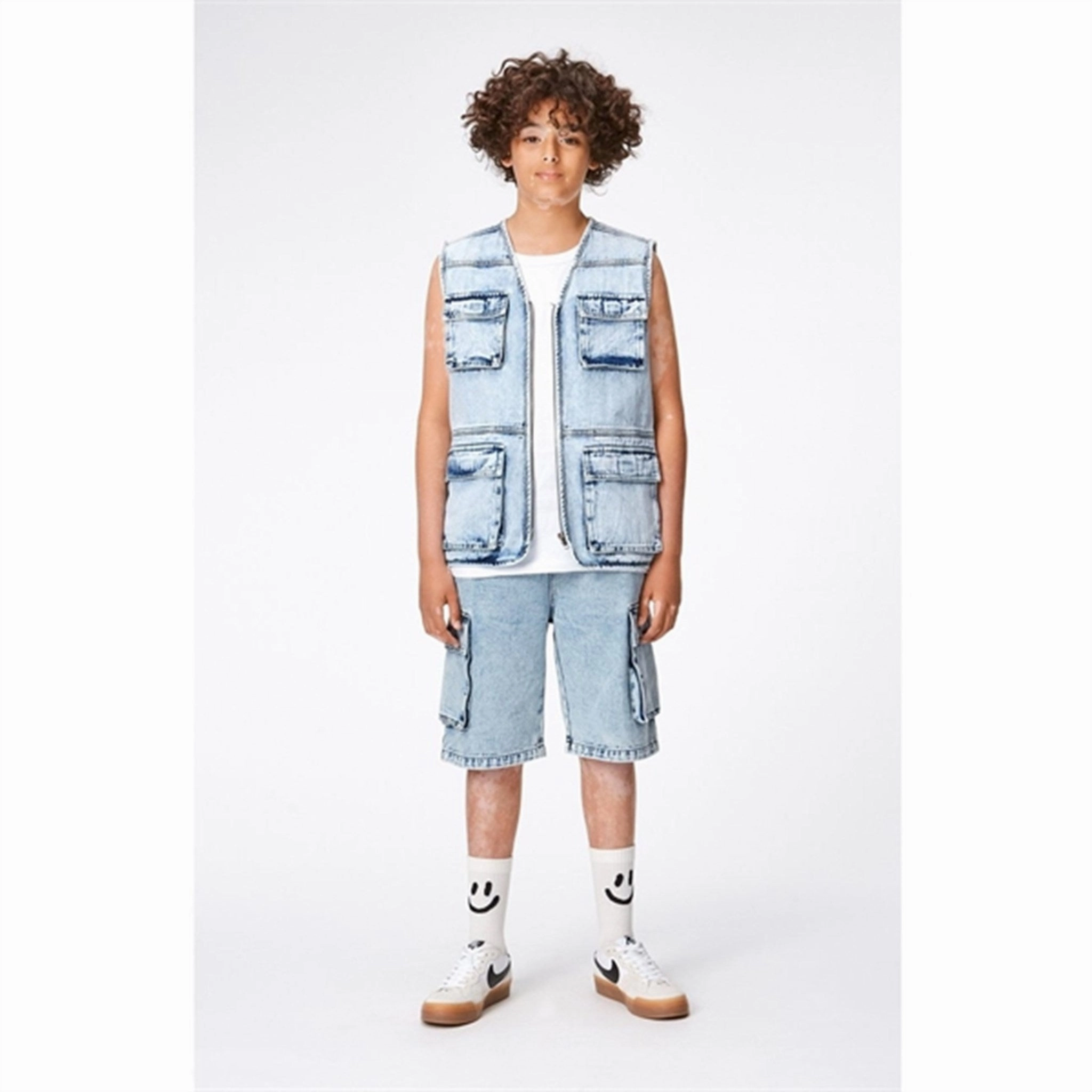 Molo Light Stone Denim Alvy Shorts Frictionless Movement