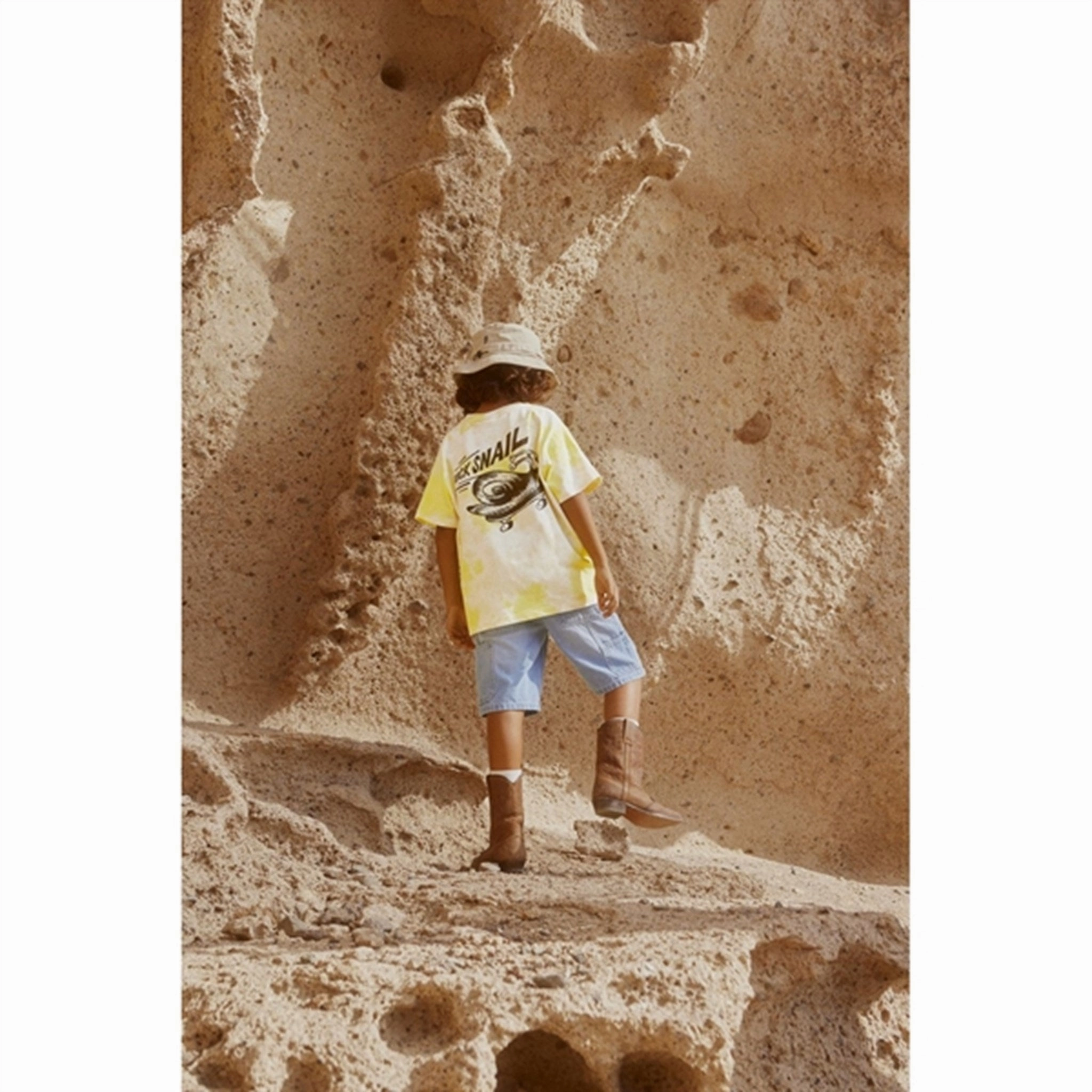 Molo Lightblue Denim Archie Shorts NoChafeFinish Wide Leg Silhouette