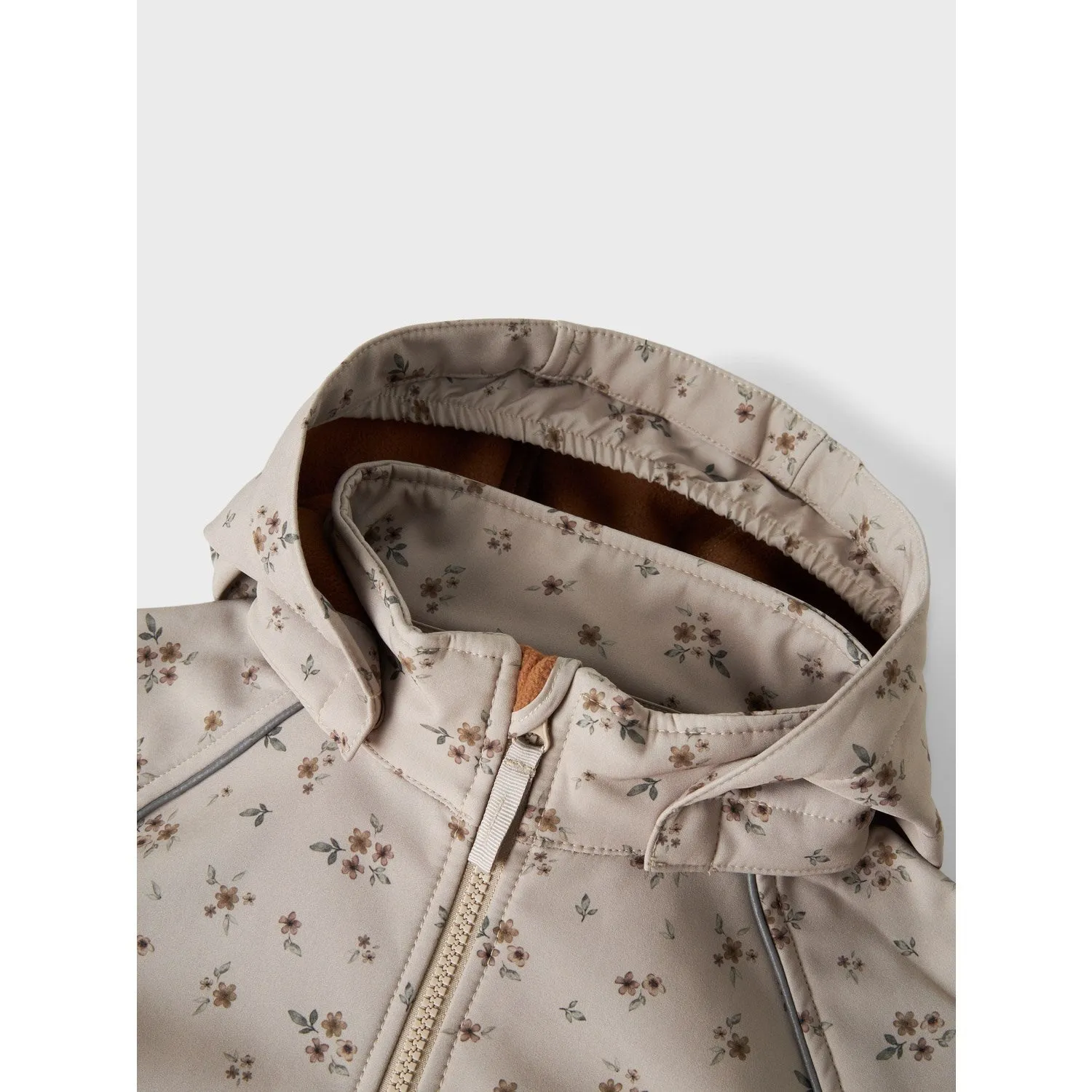 Name It Pure Cashmere Bouquet Nkfalfa08 Softshell Jacket Aop Fo Round-neck