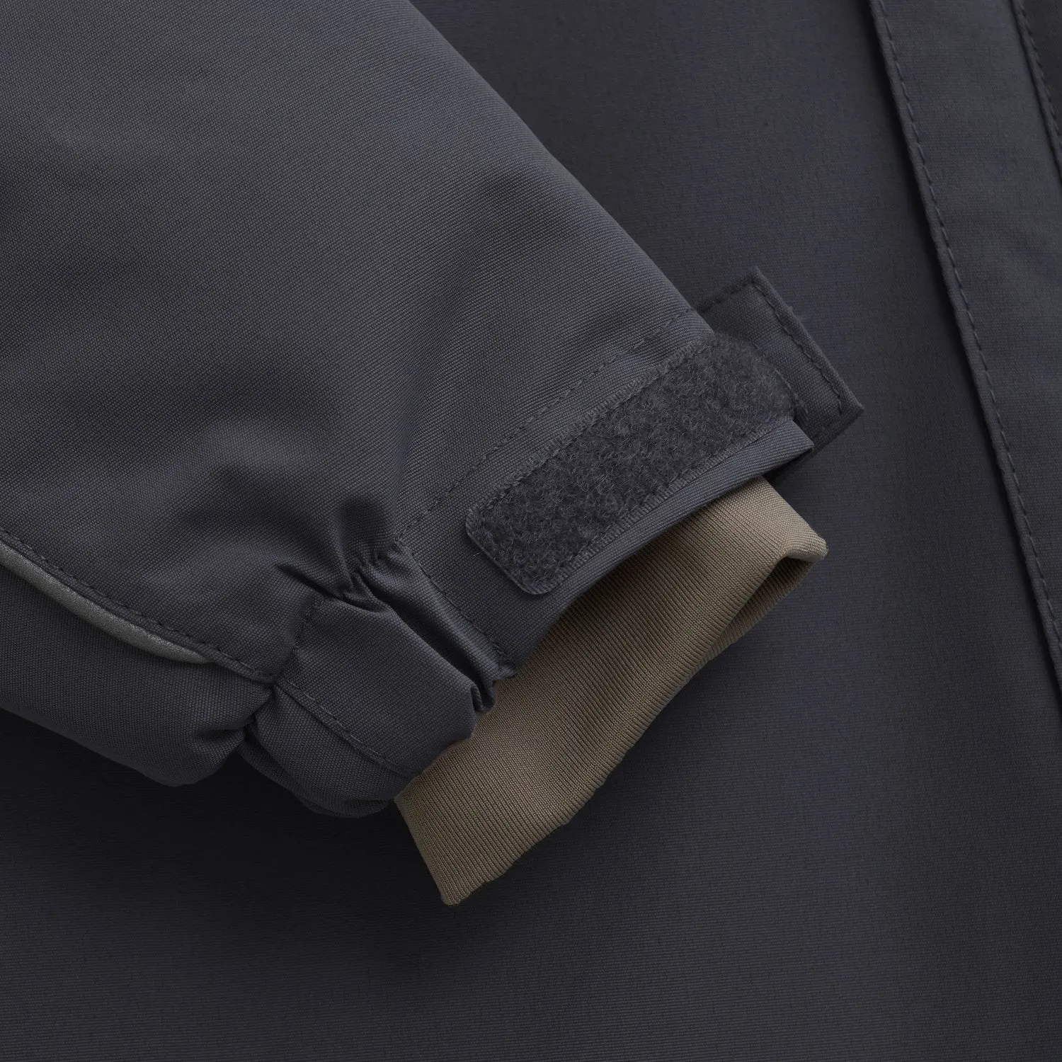 Classic-style Sheer-Overlay En Fant Ebony Baby Snowsuit W. Fake Fur