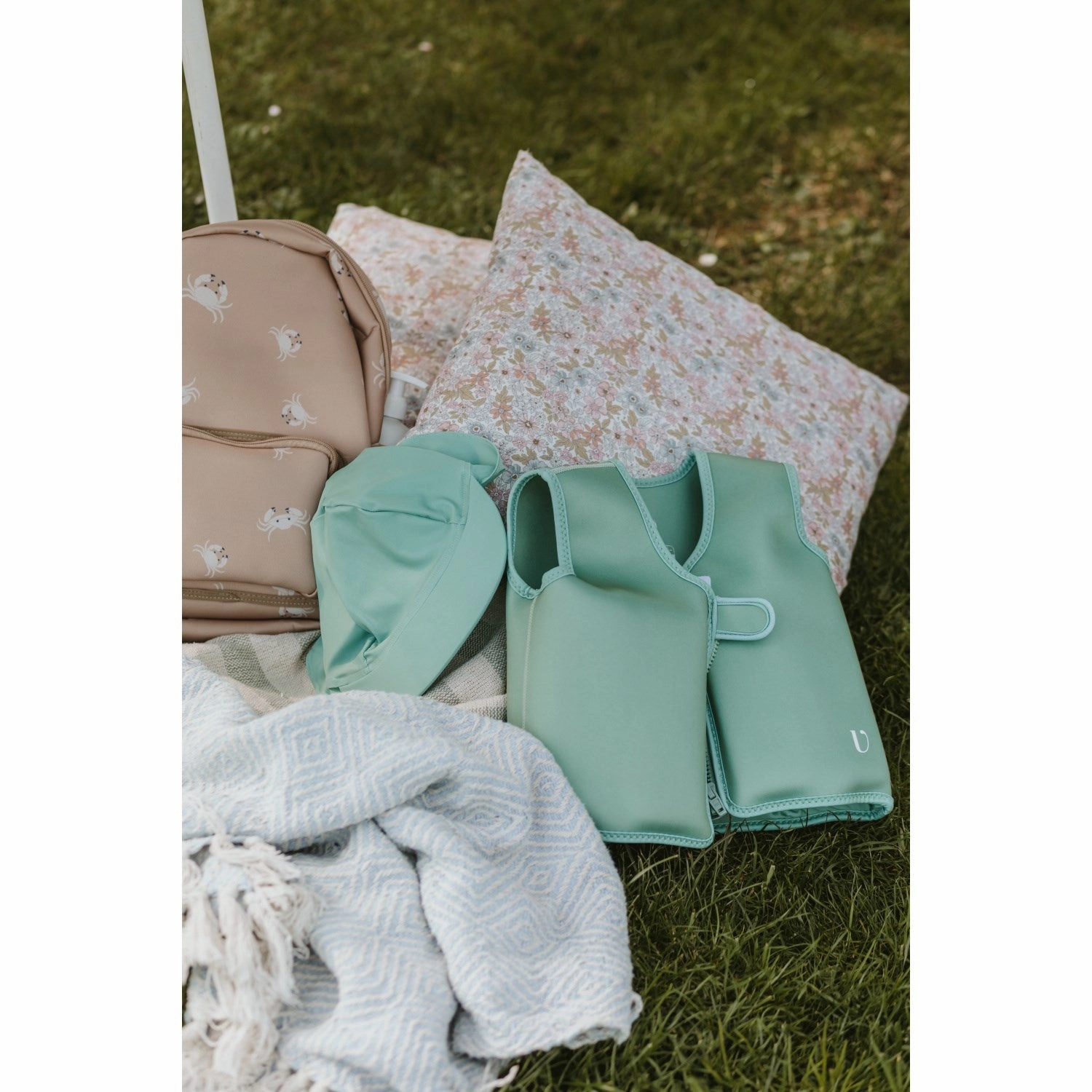 Two Tone Coloration Vanilla COPENHAGEN Fern Green Swim Vest Neo