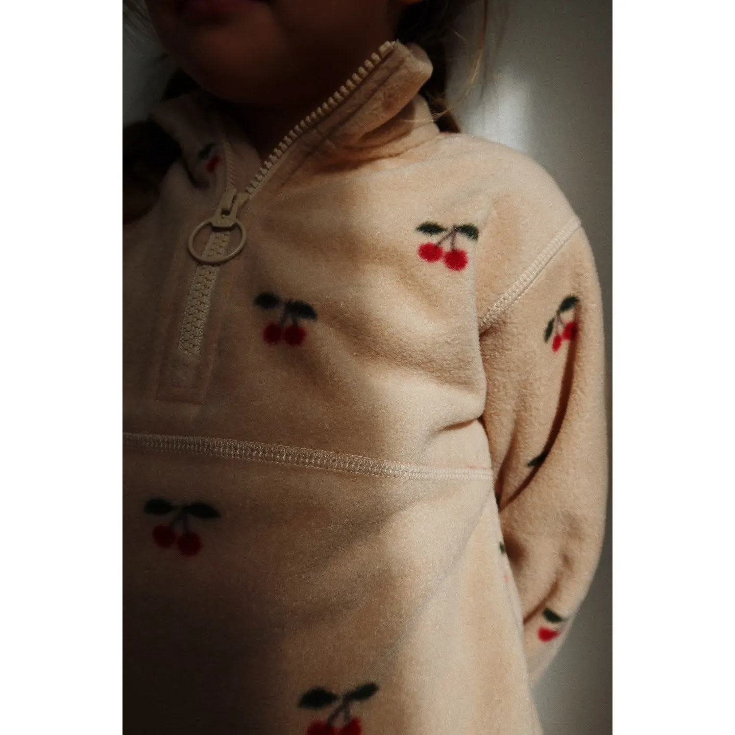 Konges Sl?jd Cherry Tavi Fleece Crewneck Grs Trail Layer Modern Outfit