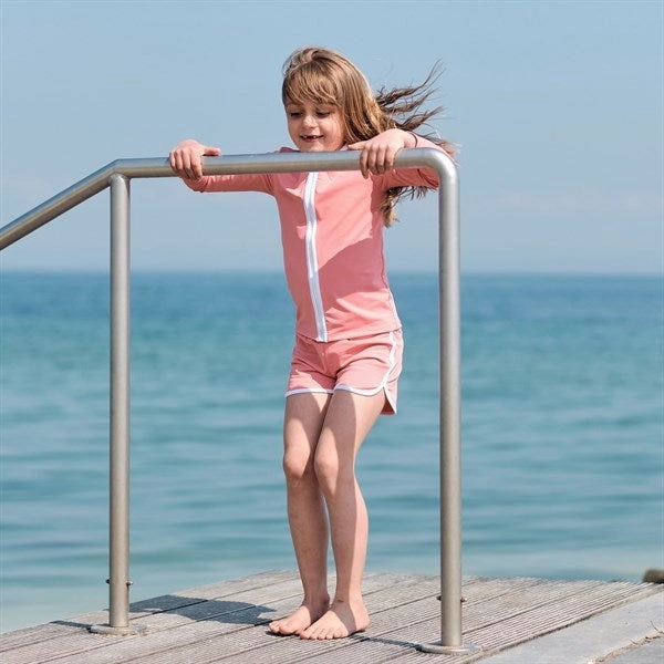 Modern Aesthetic Ocean Style Petit Crabe Lemonade Etoile Swim Shirt
