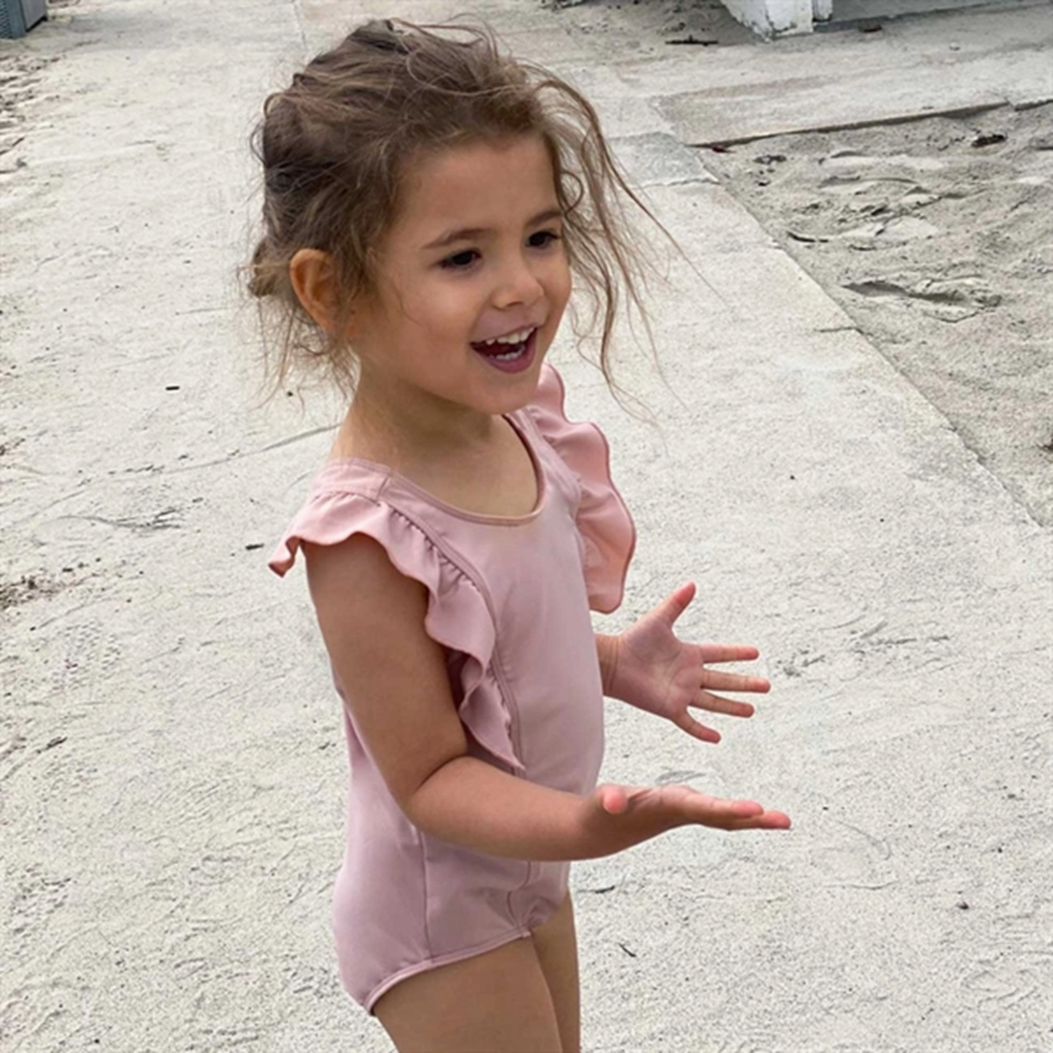 Petit Crabe Rose Nude Swimsuit Outdoor Fun