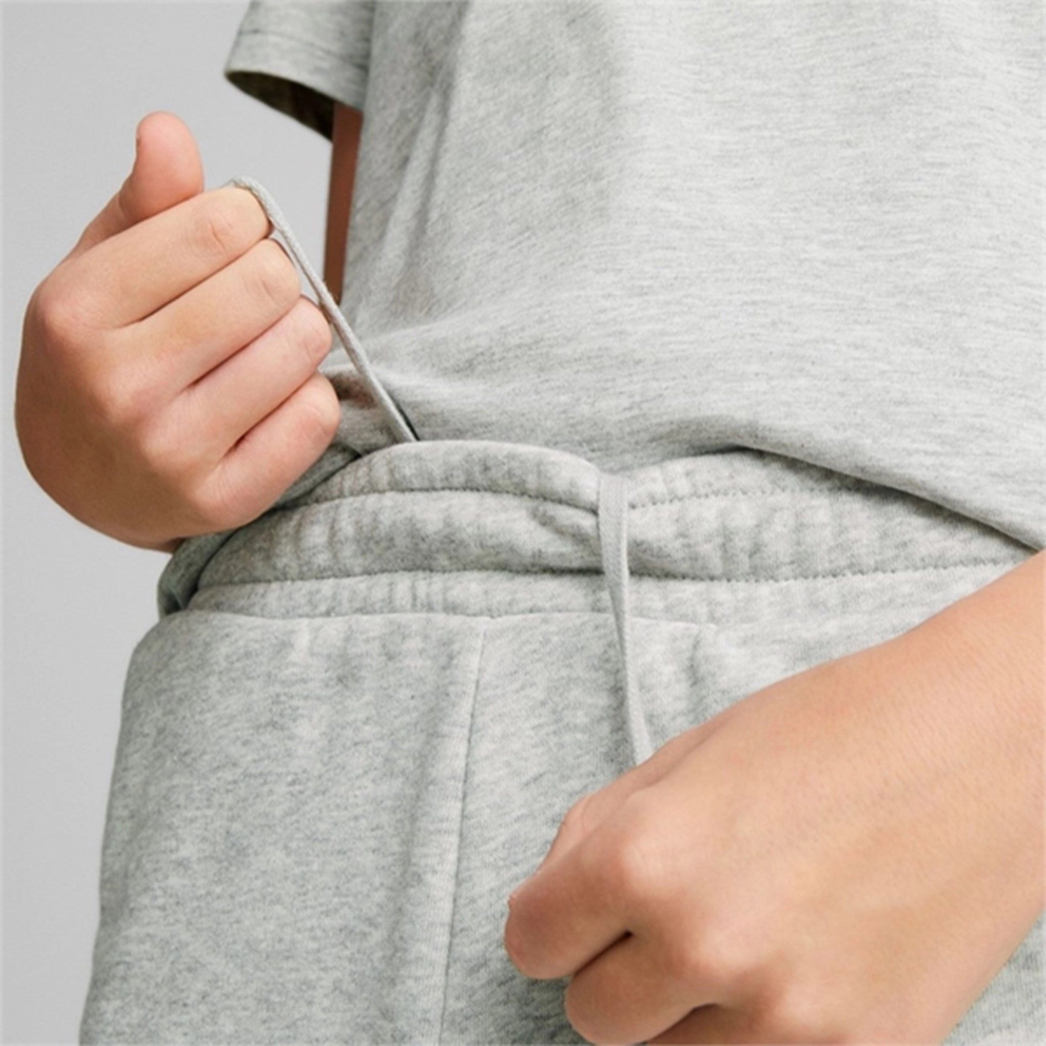 Stylish Fit Chill Style Puma ESS Sweat Shorts Light Gray Heather