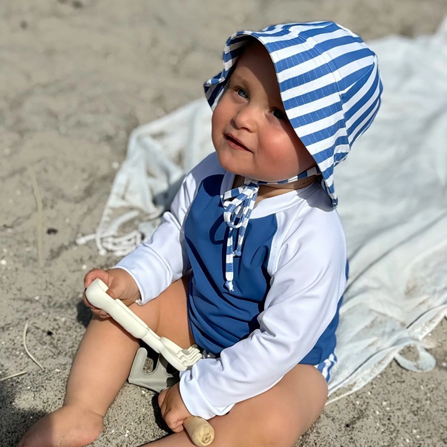 Sleek-Lines Travel Friendly Petit Crabe Sapphire/White Raglan Uv-Shirt L/S