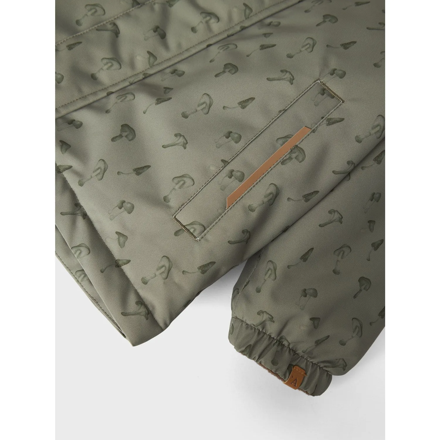 Lil'Atelier Overland Trek Mushroom Nmmlasnow10 Jkt Fo Aop1 Lil standard size