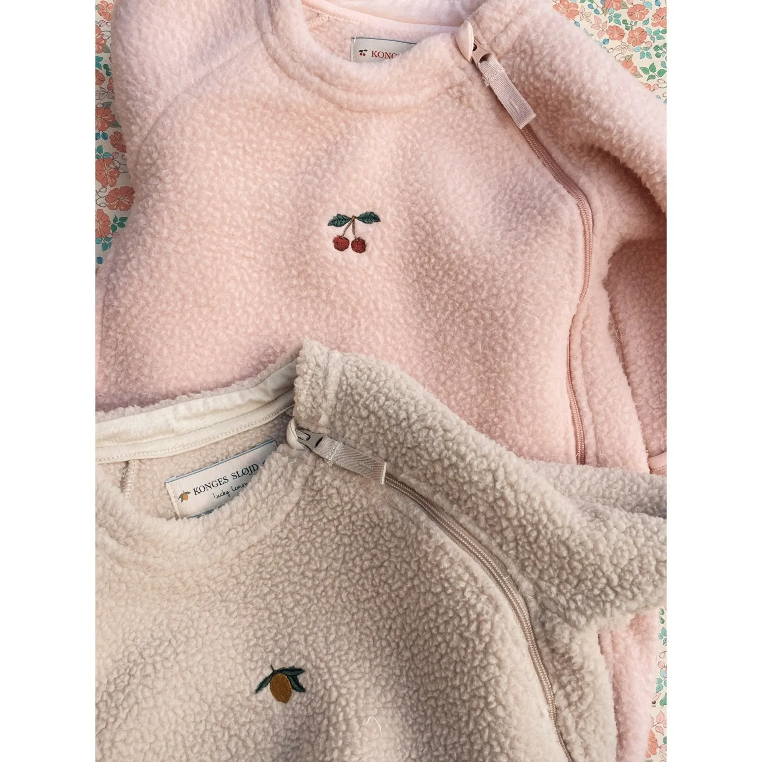 Konges Sl?jd Oxford Tan Safa Onesie Grs Graduation-Event Snap-Closure