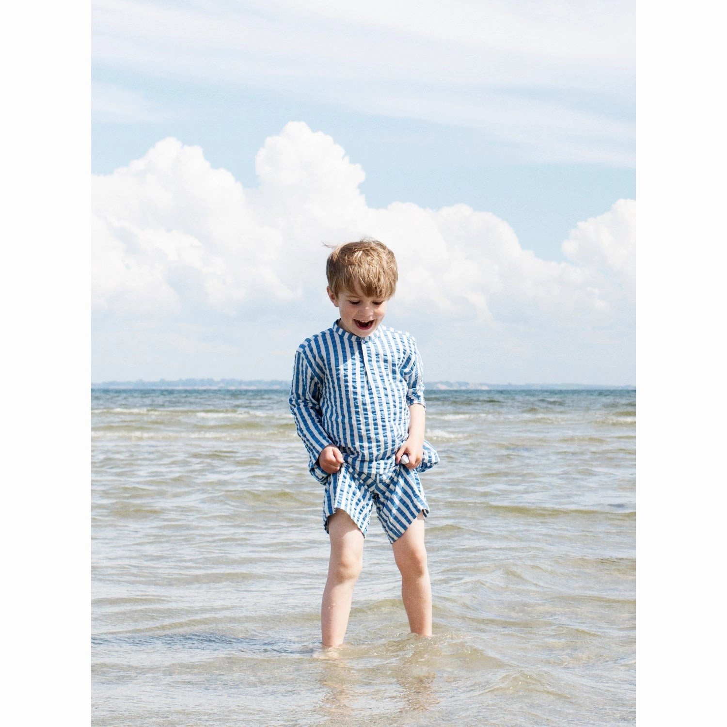 Summer Fashion Quick Evaporation Fabric Serendipity Azur Stripe Long Shorts