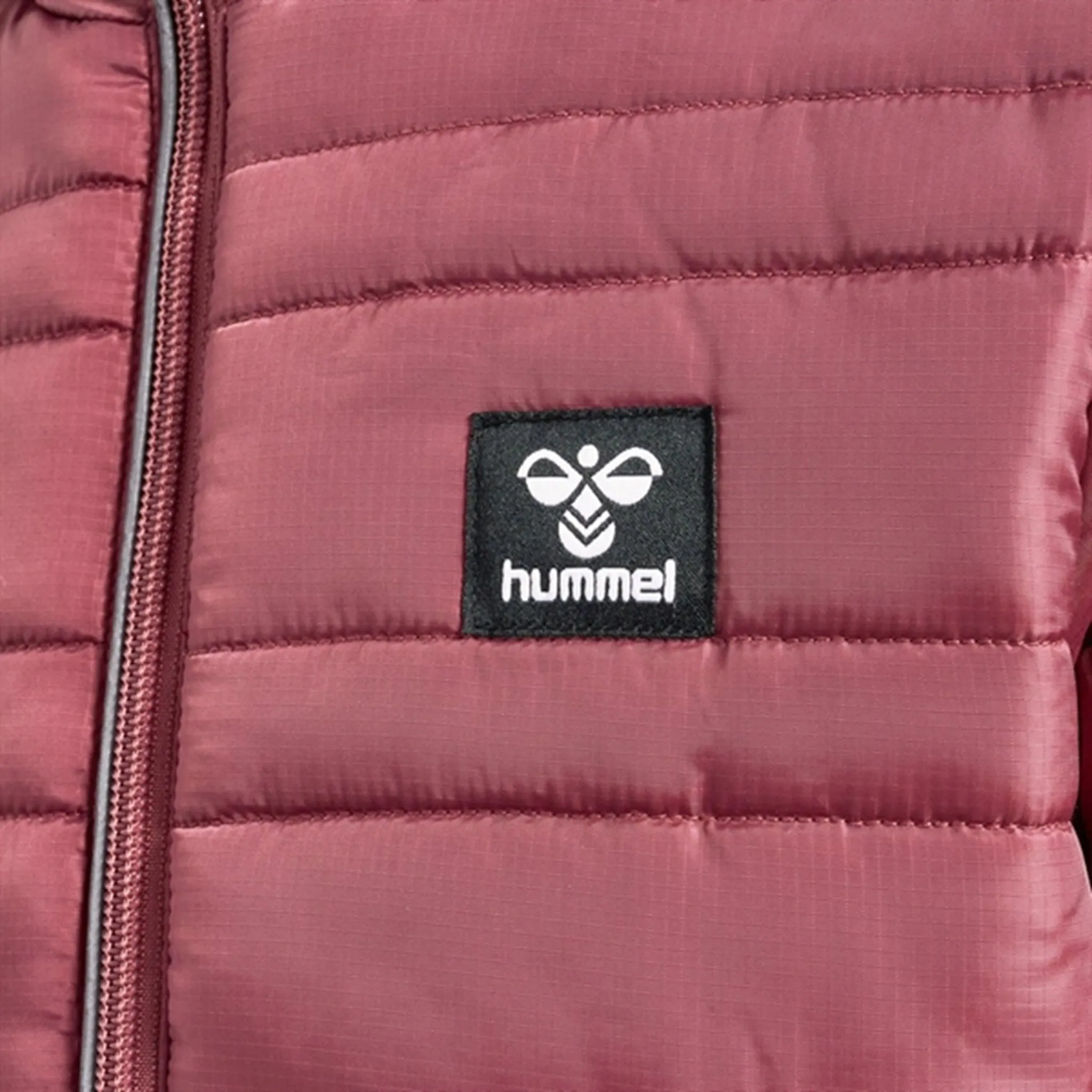 Hummel Jacket Mosgrave Tex Rose Brown Soft-touch fabric