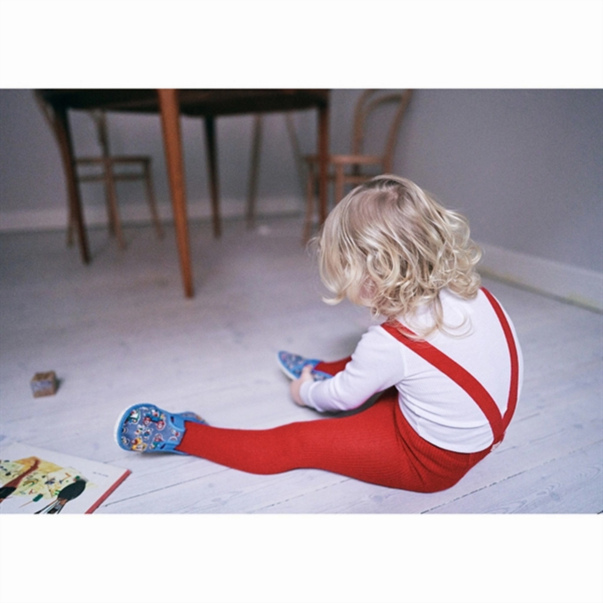 Silly Silas Footed Tights Love Red Stylish-design-element