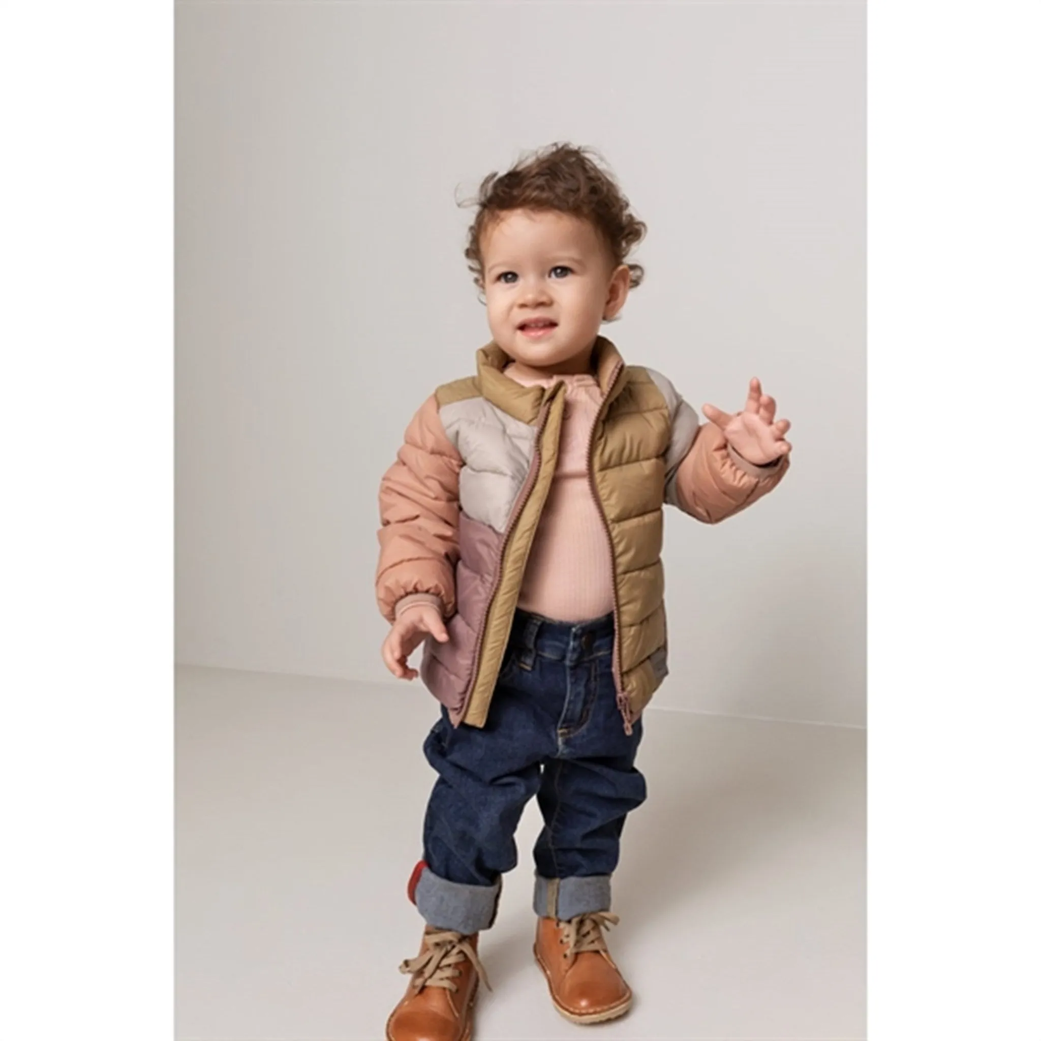 Vintage-inspired shirt MarMar Owe Vegan Puffer Down Jacket Tawny Rose Blok