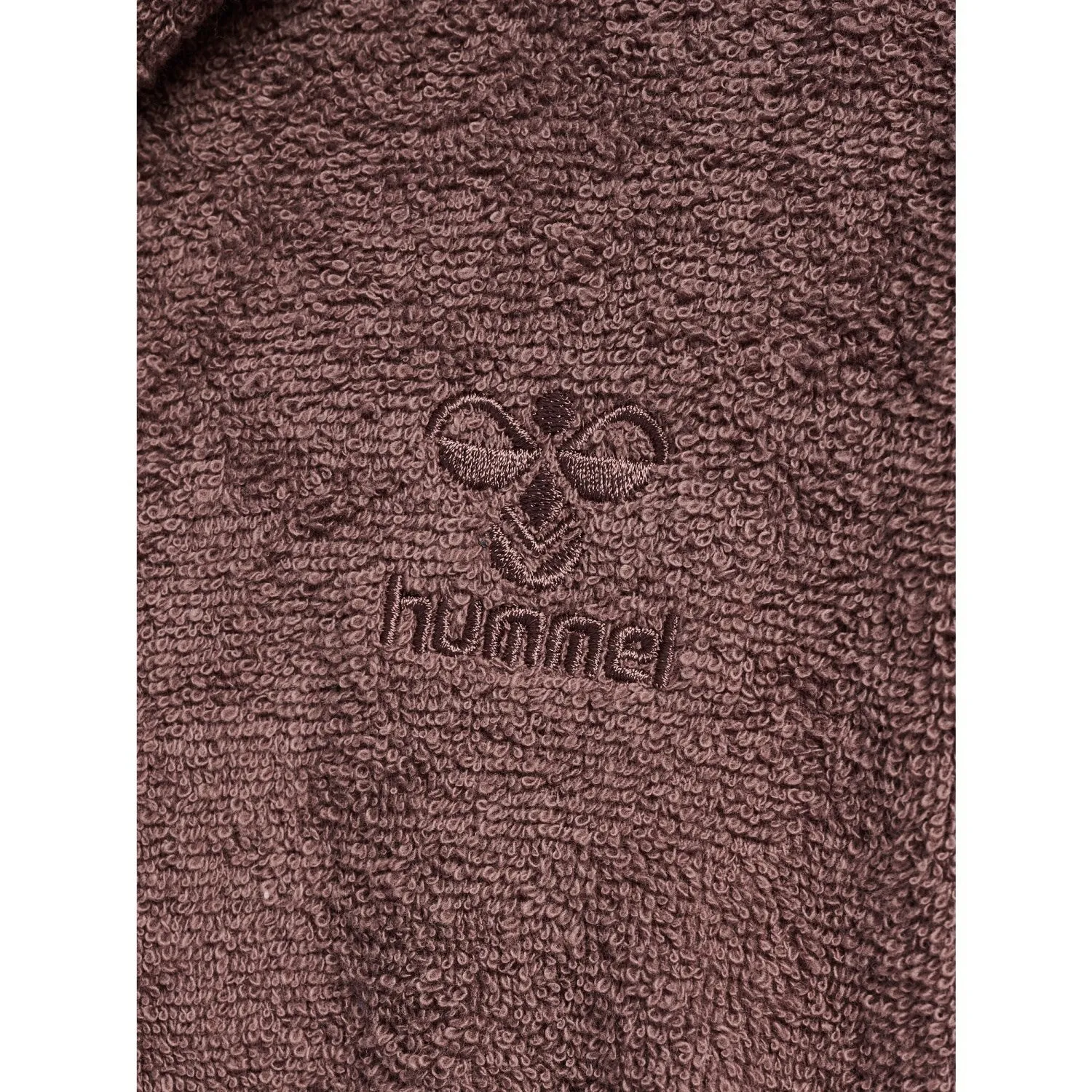 Hummel Nutmeg Kirby Robe Peaceful Fit at home