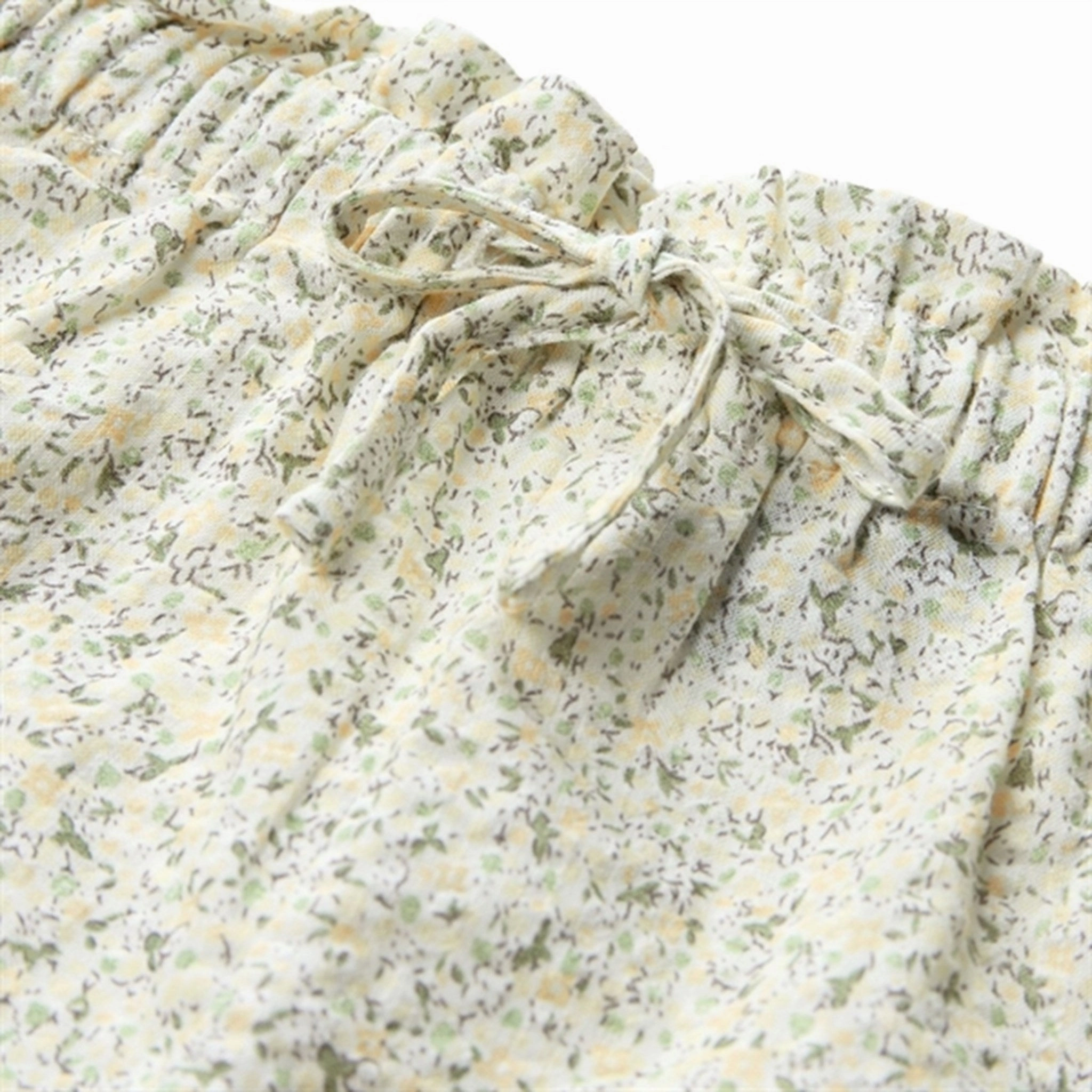 hiking apparel Slip Resistant Inner Grip Sofie Schnoor Yellow Flower Shorts