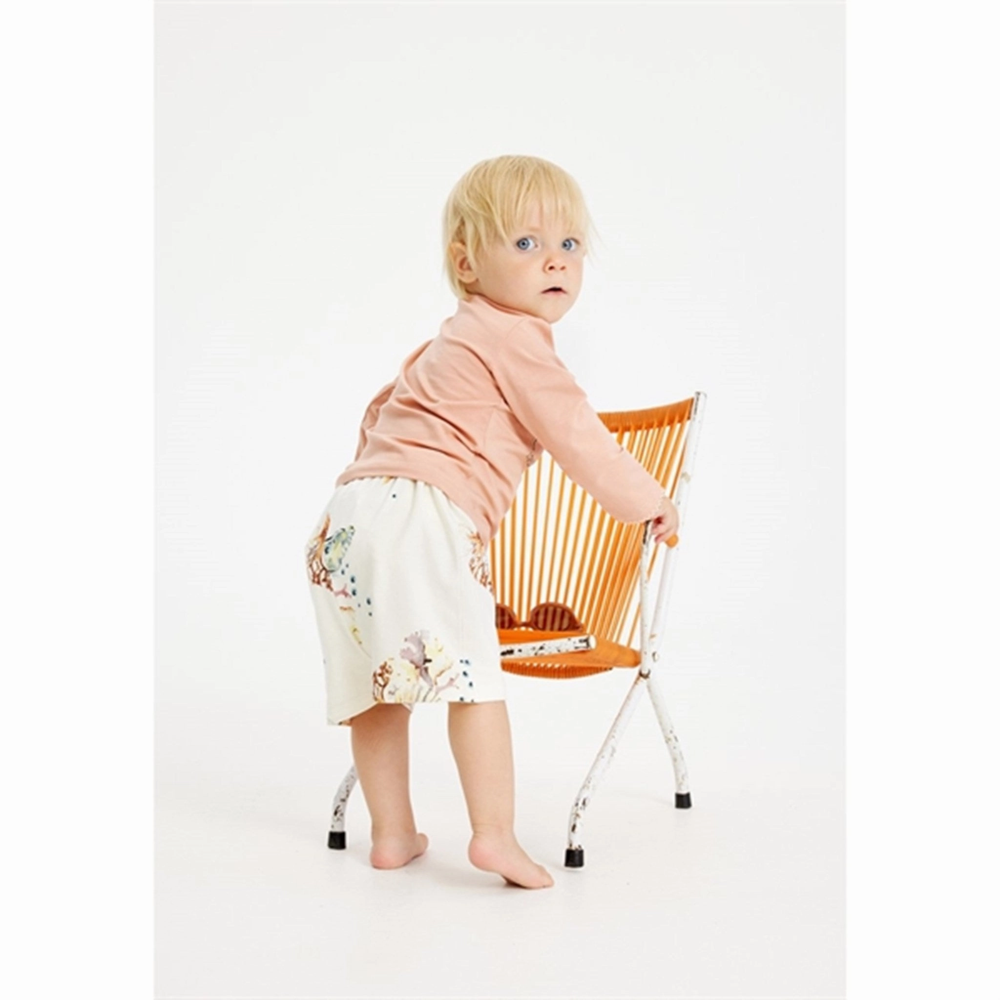 Reflective Safety Detailing Sport Friendly THE NEW Siblings White Swan Coral AOP Gaige Shorts